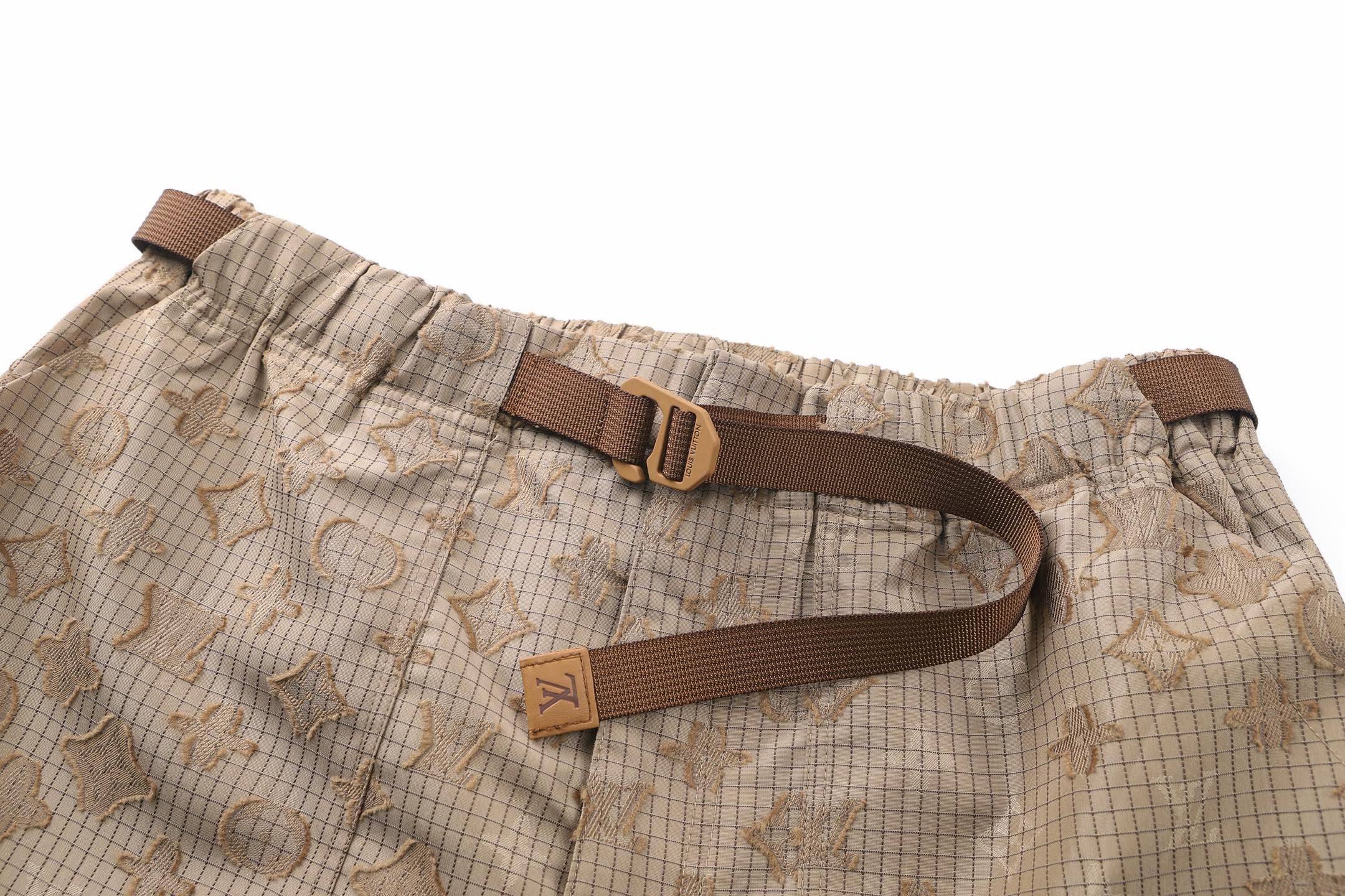 Beige Short