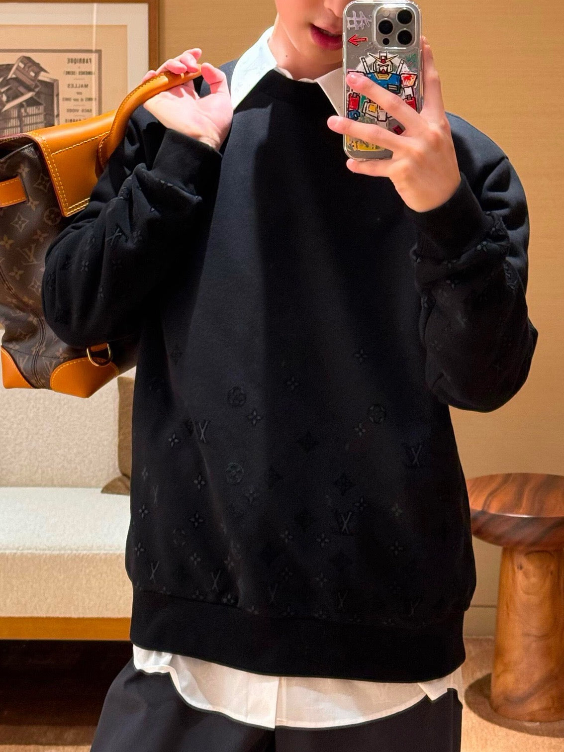 Black Sweatshirt