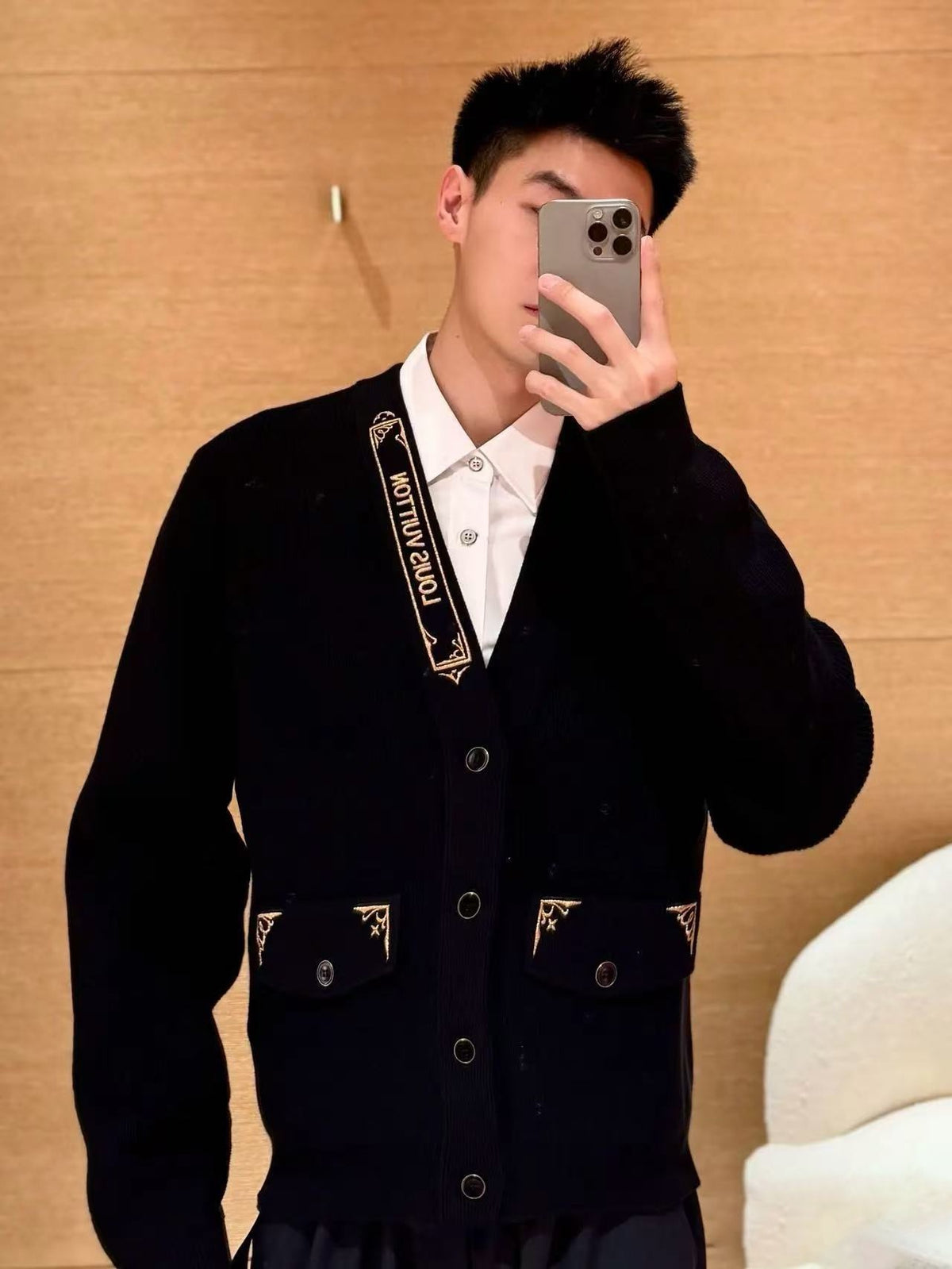 Black Sweatshirt