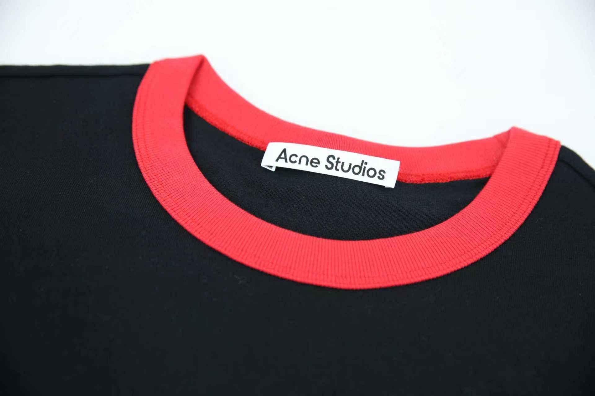 Multi-color T-shirt