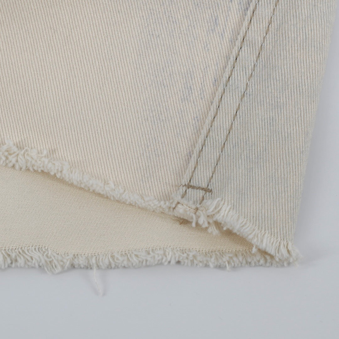 Cream Short