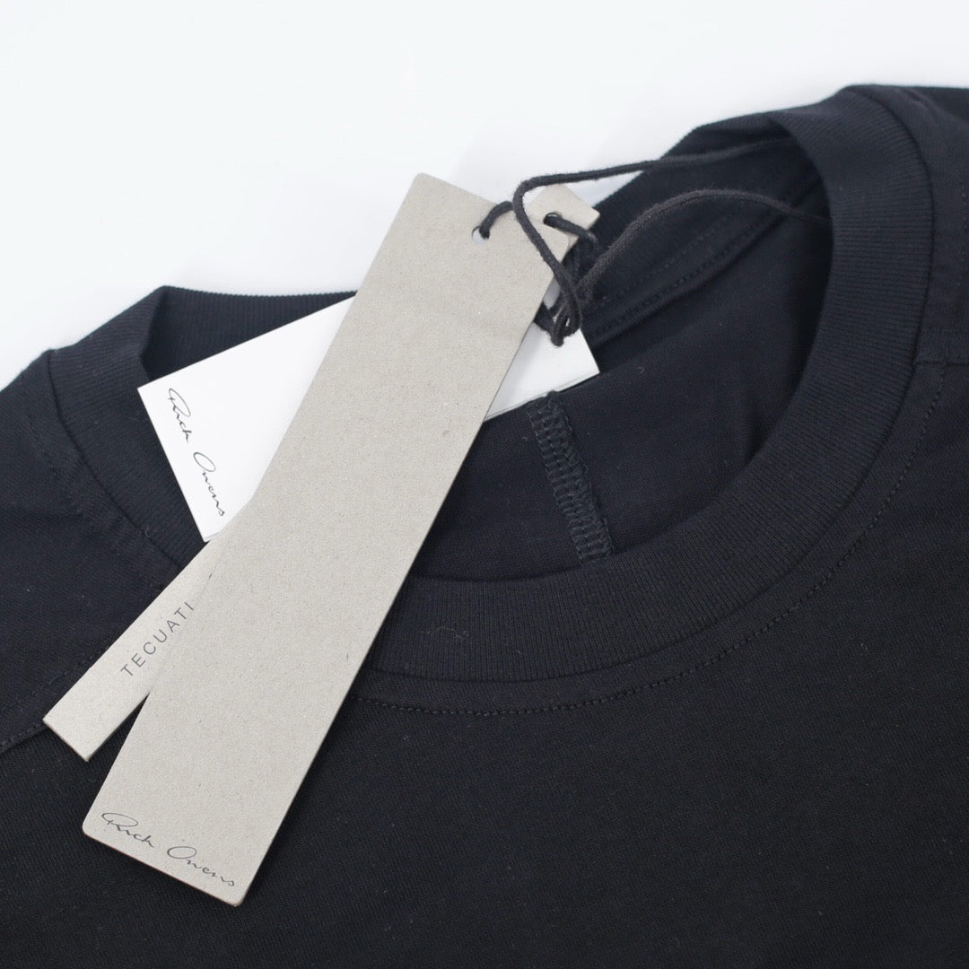 Black T-shirt