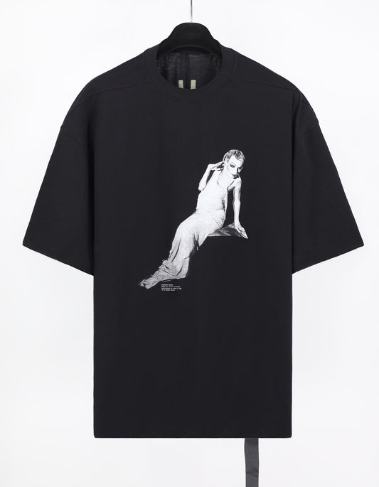 Black T-shirt