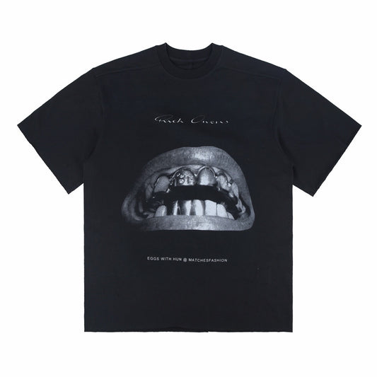 Black T-shirt