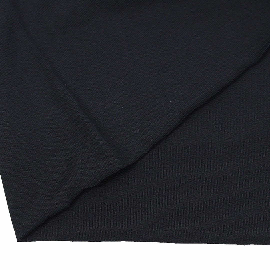 Black T-shirt