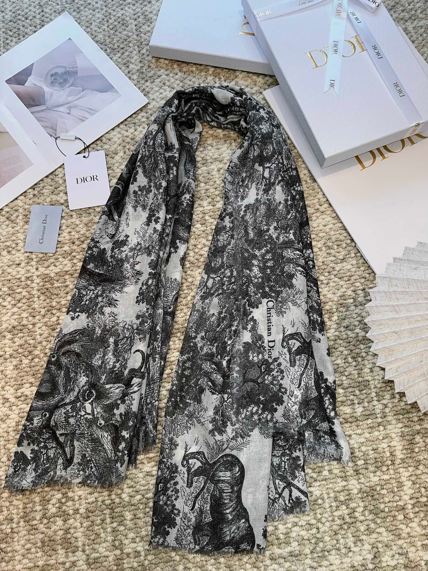 Black and White Scarf