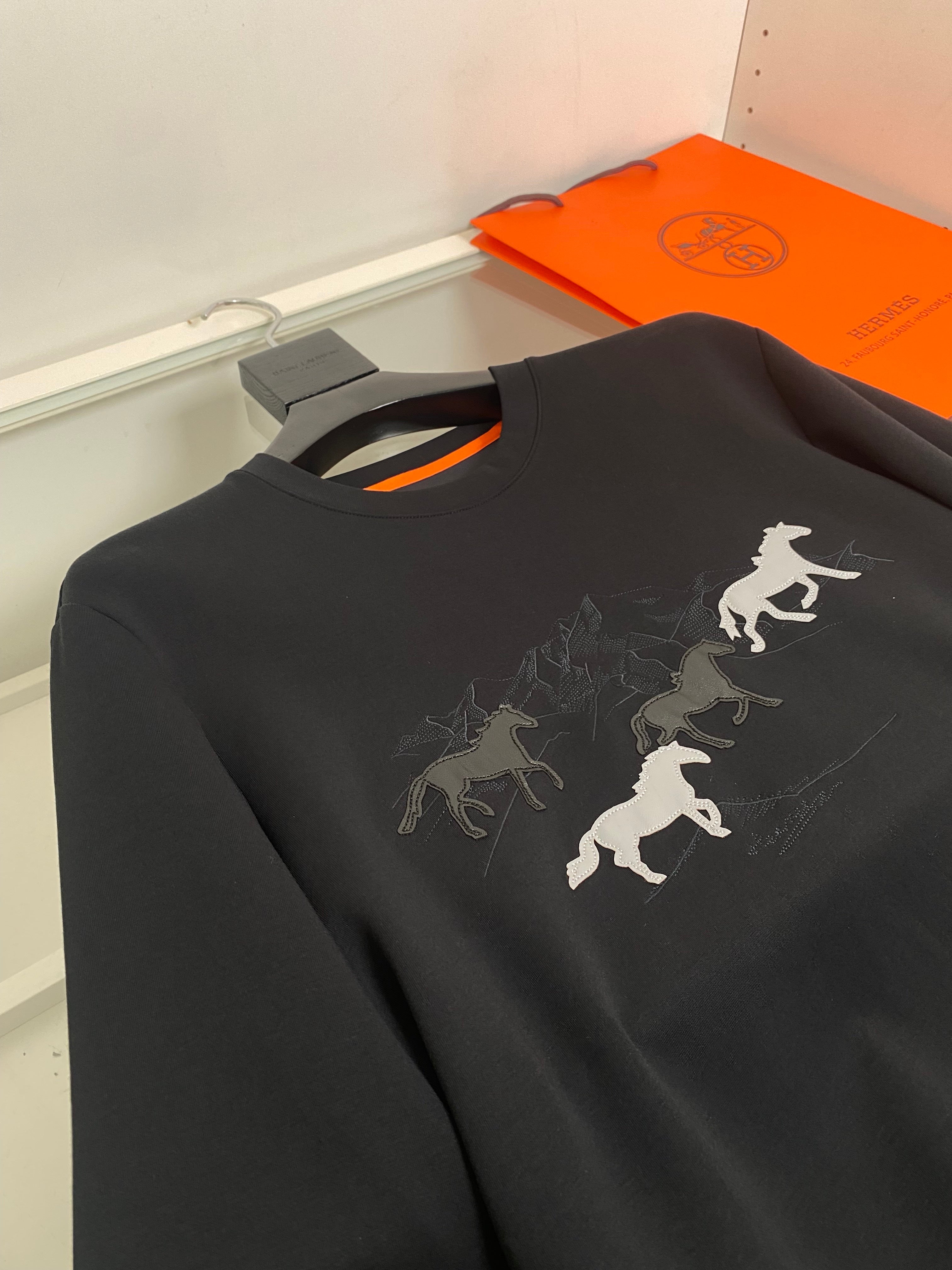 Multi-color Sweatshirt