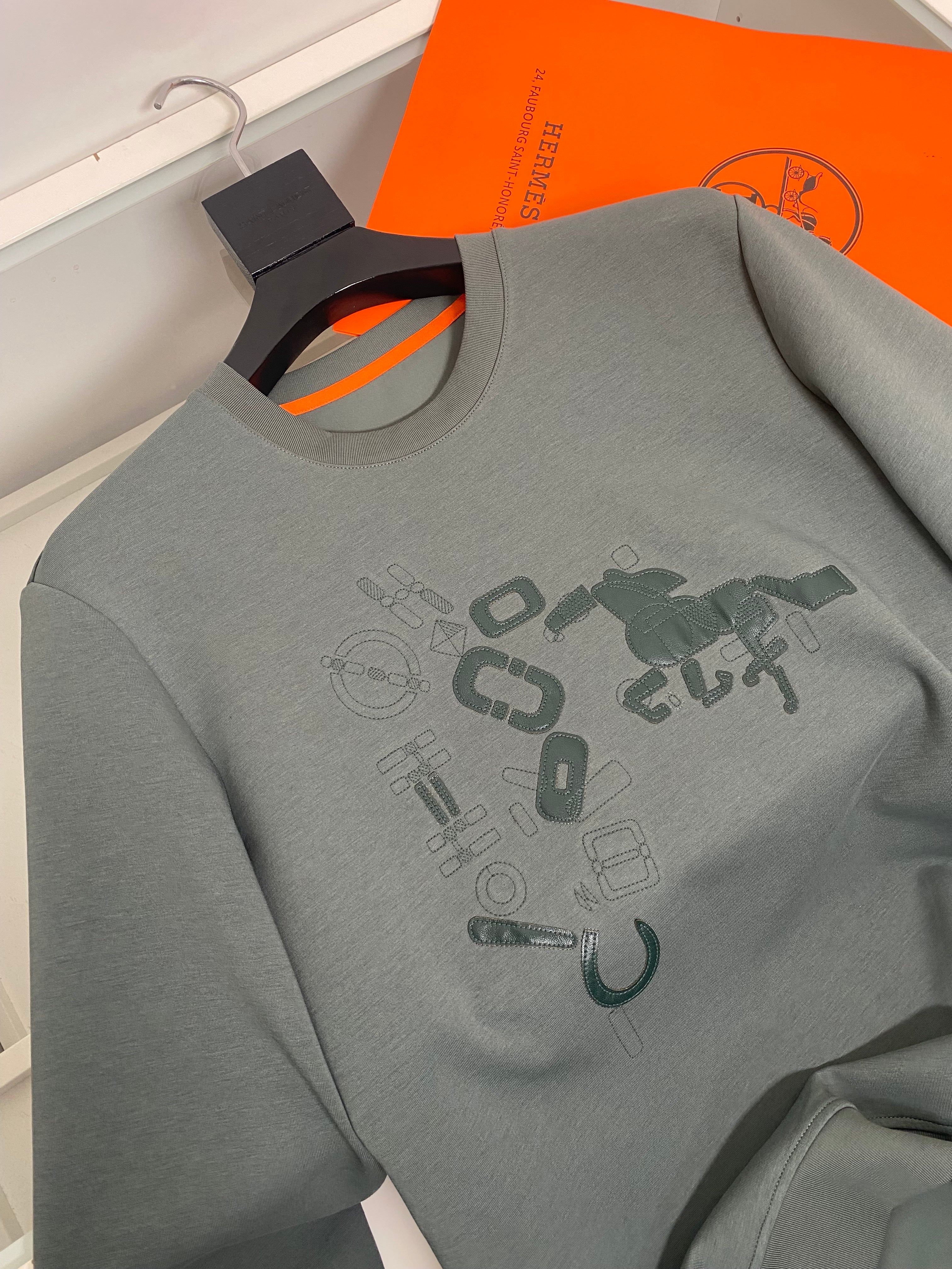 Multi-color Sweatshirt