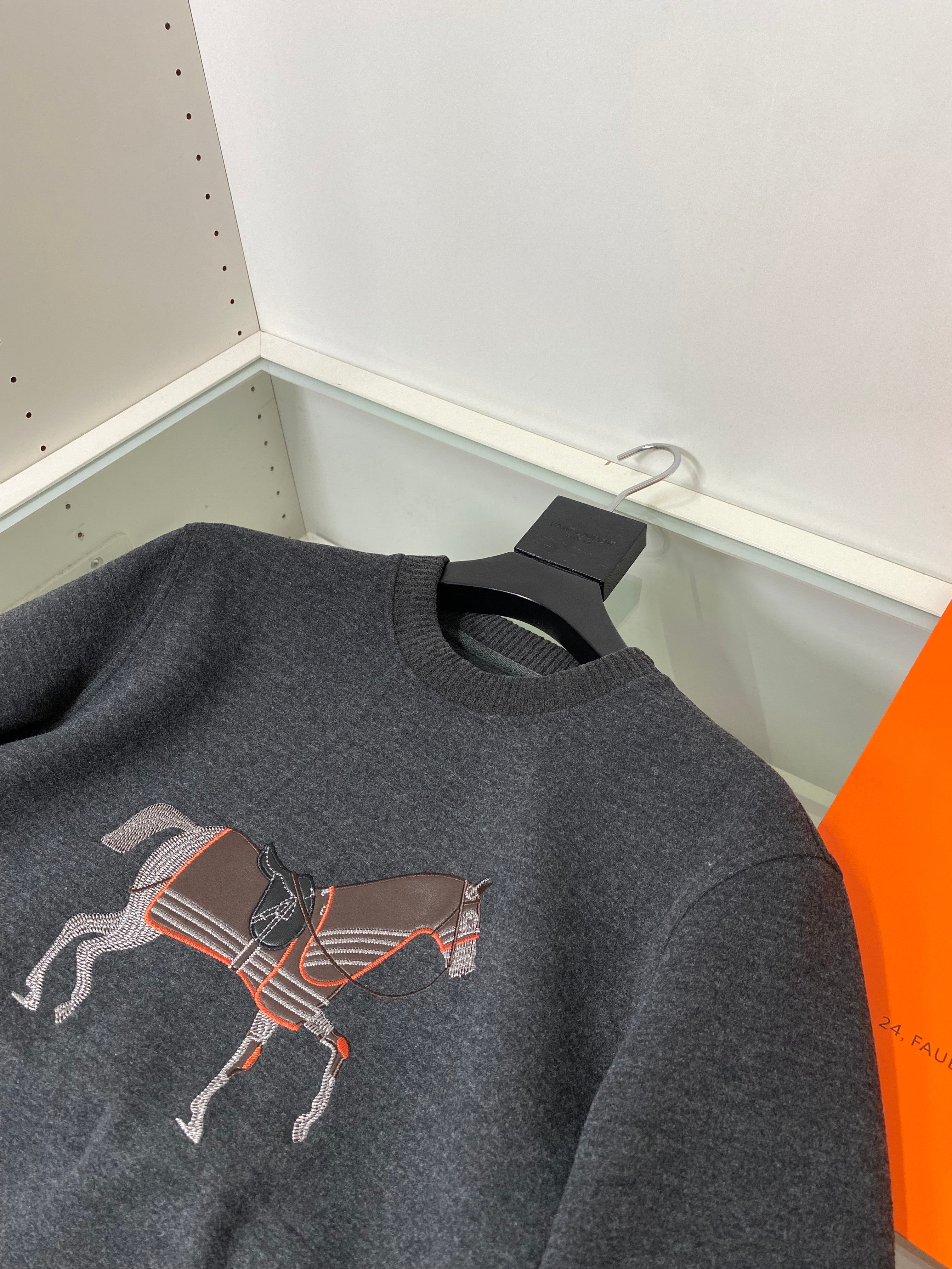 Multi-color Sweatshirt