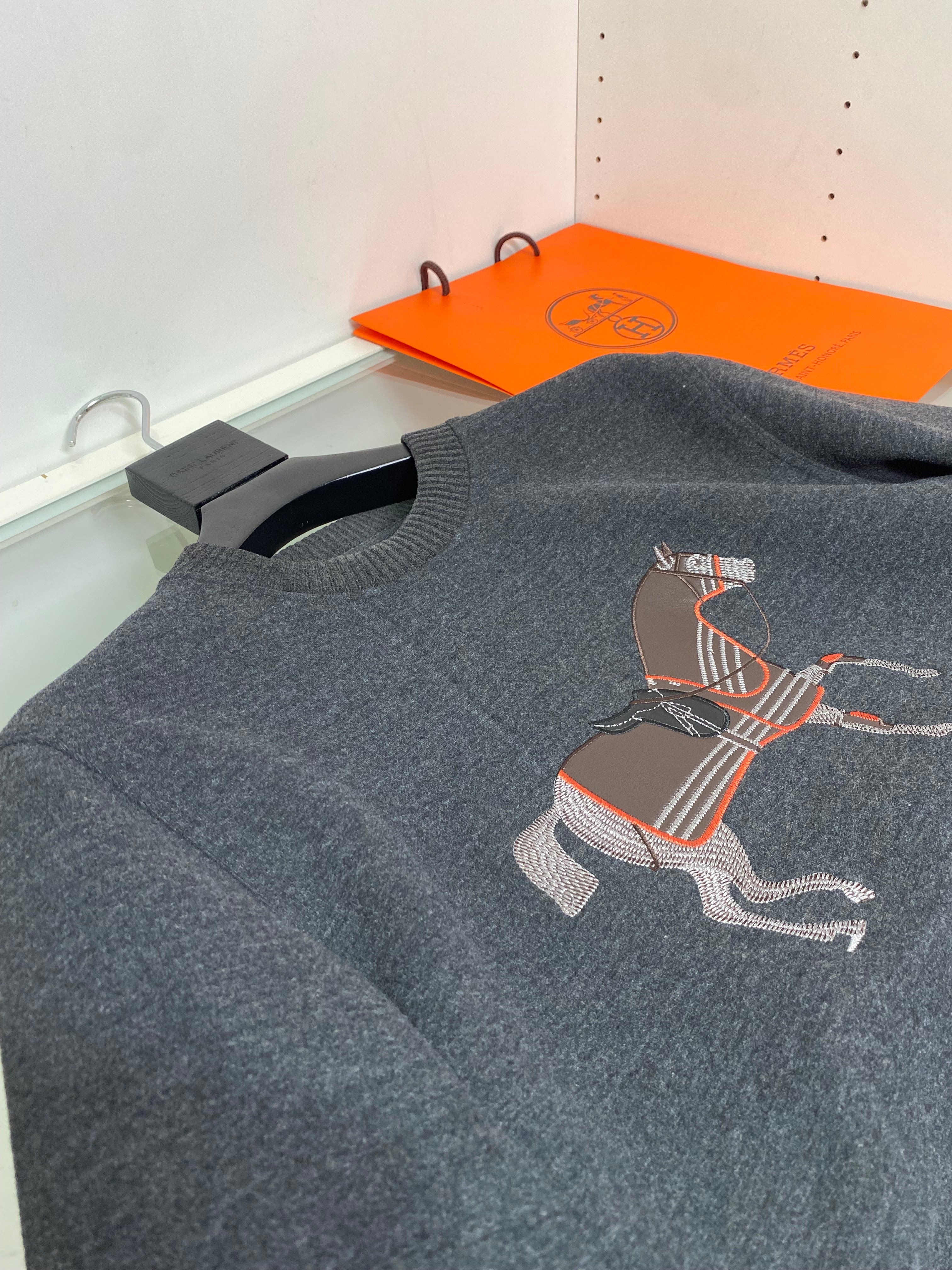 Multi-color Sweatshirt