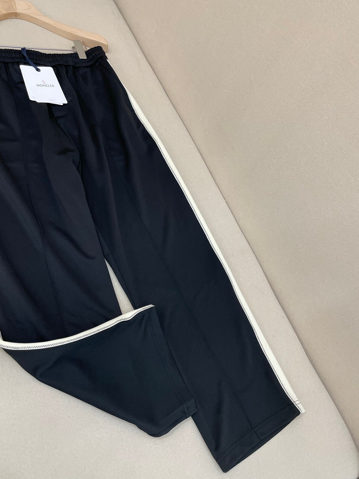 Black Pant