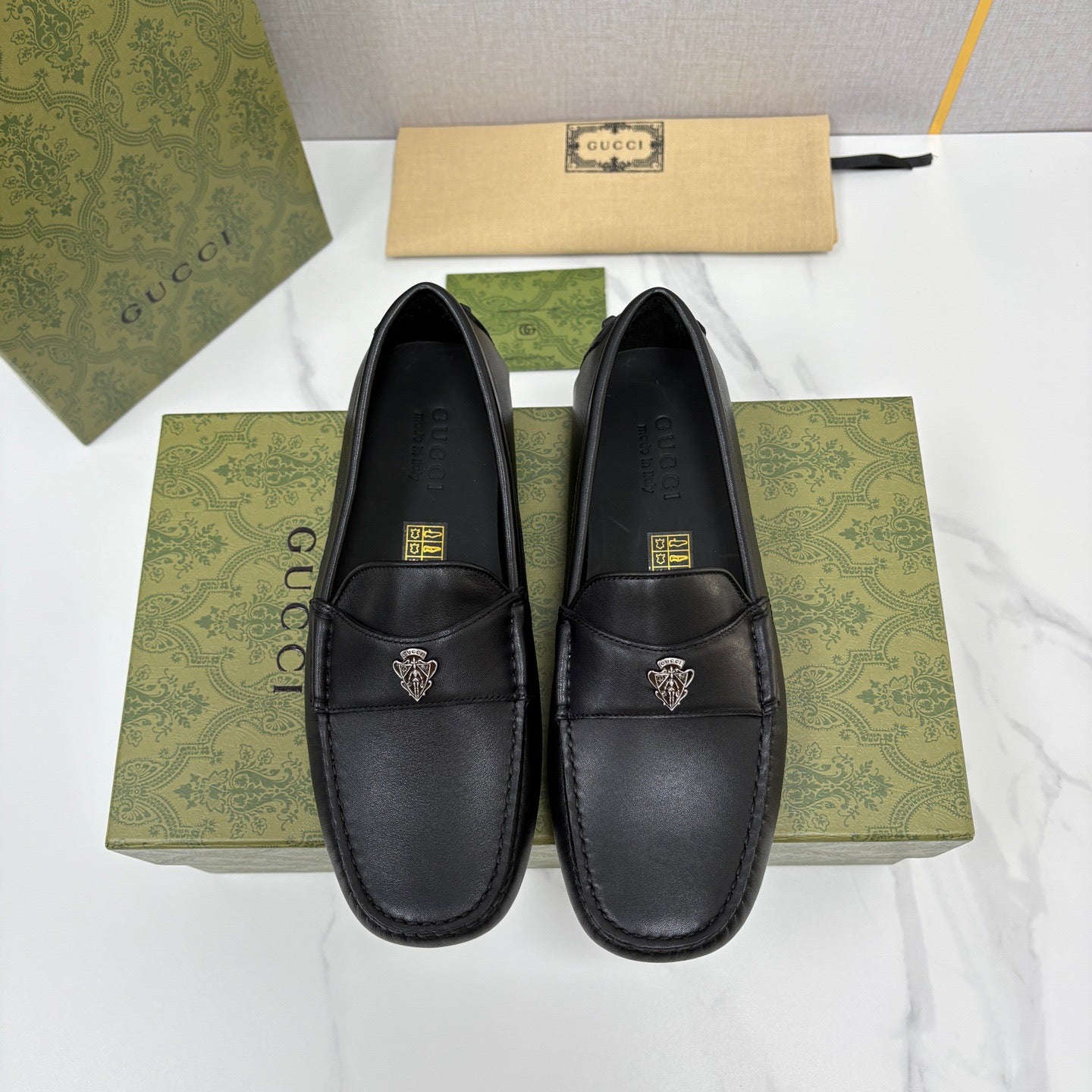 Black Shoes - FashionHype.xyz