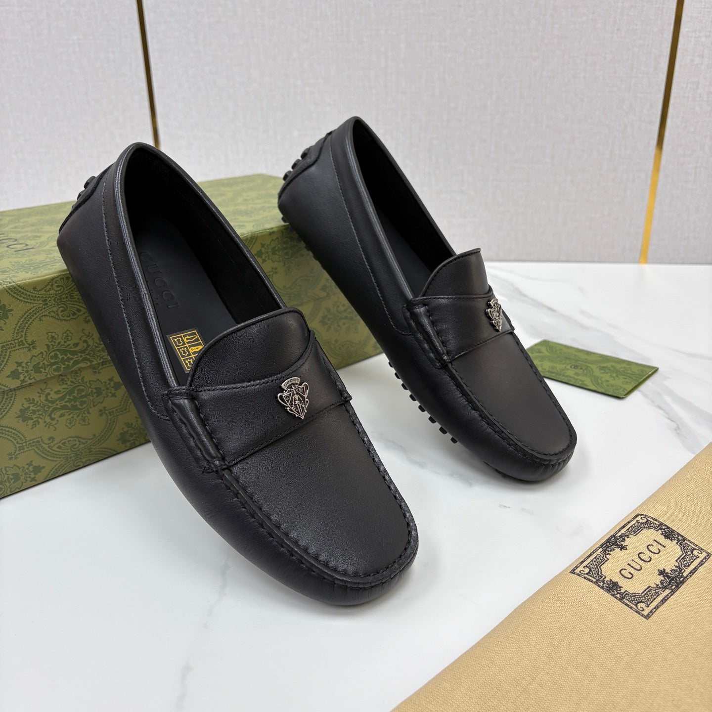 Black Shoes - FashionHype.xyz