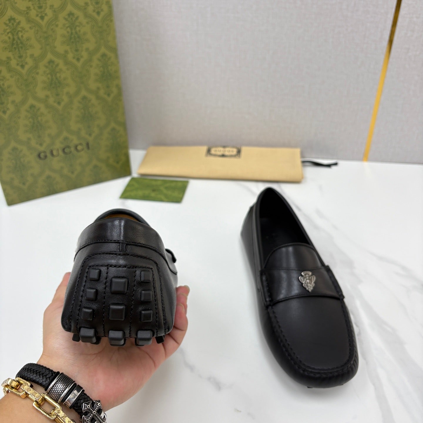 Black Shoes - FashionHype.xyz