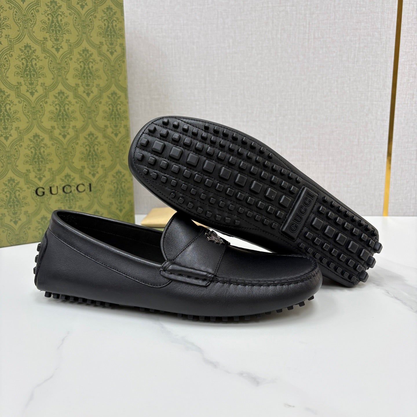 Black Shoes - FashionHype.xyz