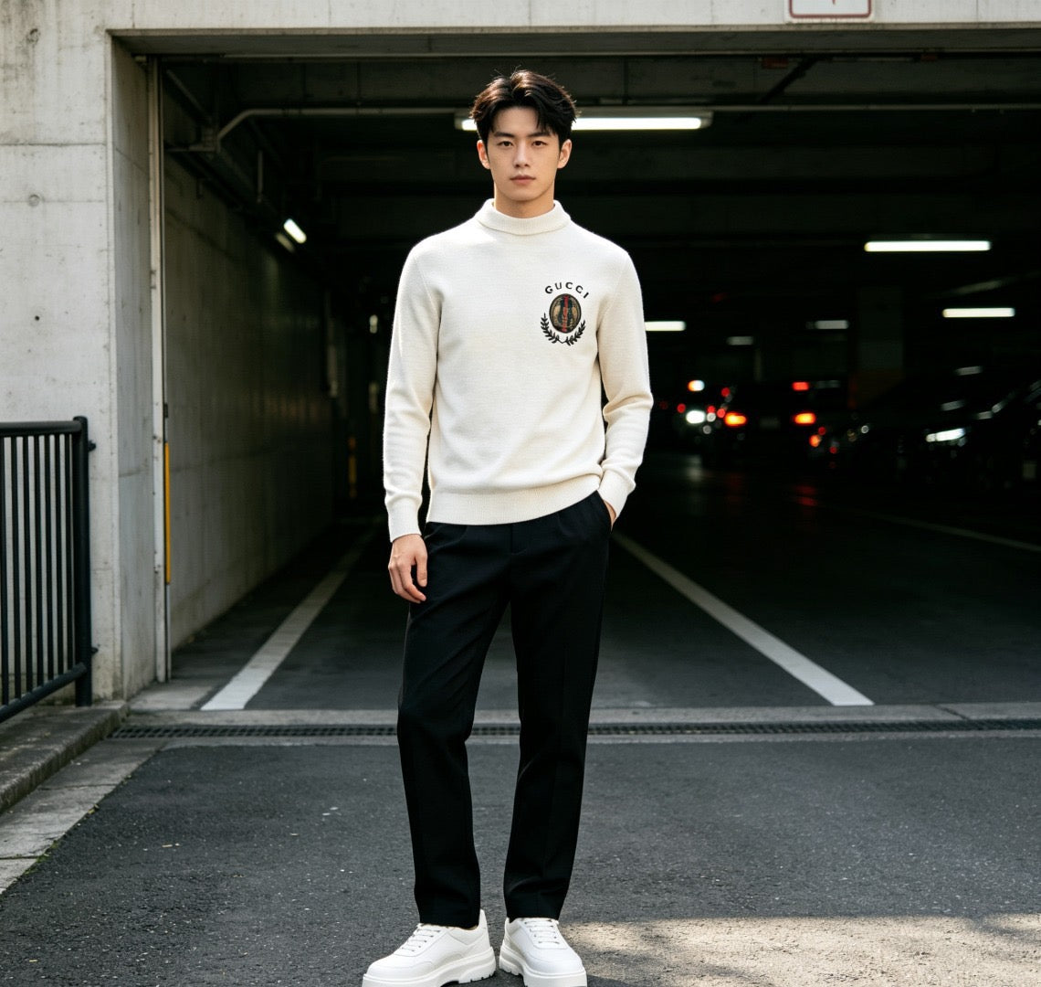 Black and White Sweatshirt
