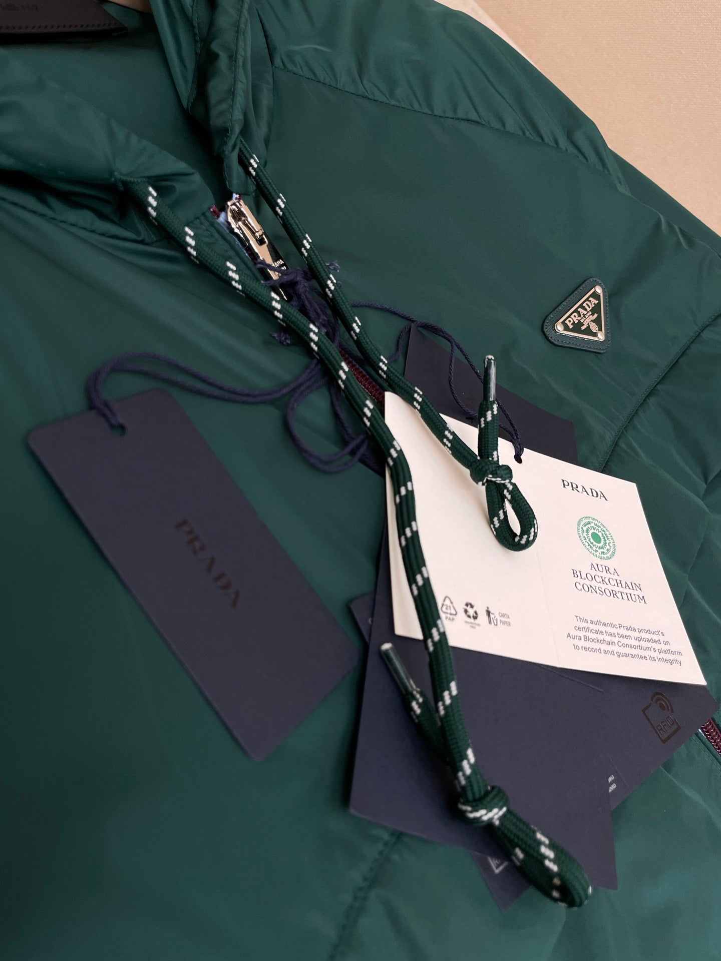 Green Jacket - FashionHype.xyz