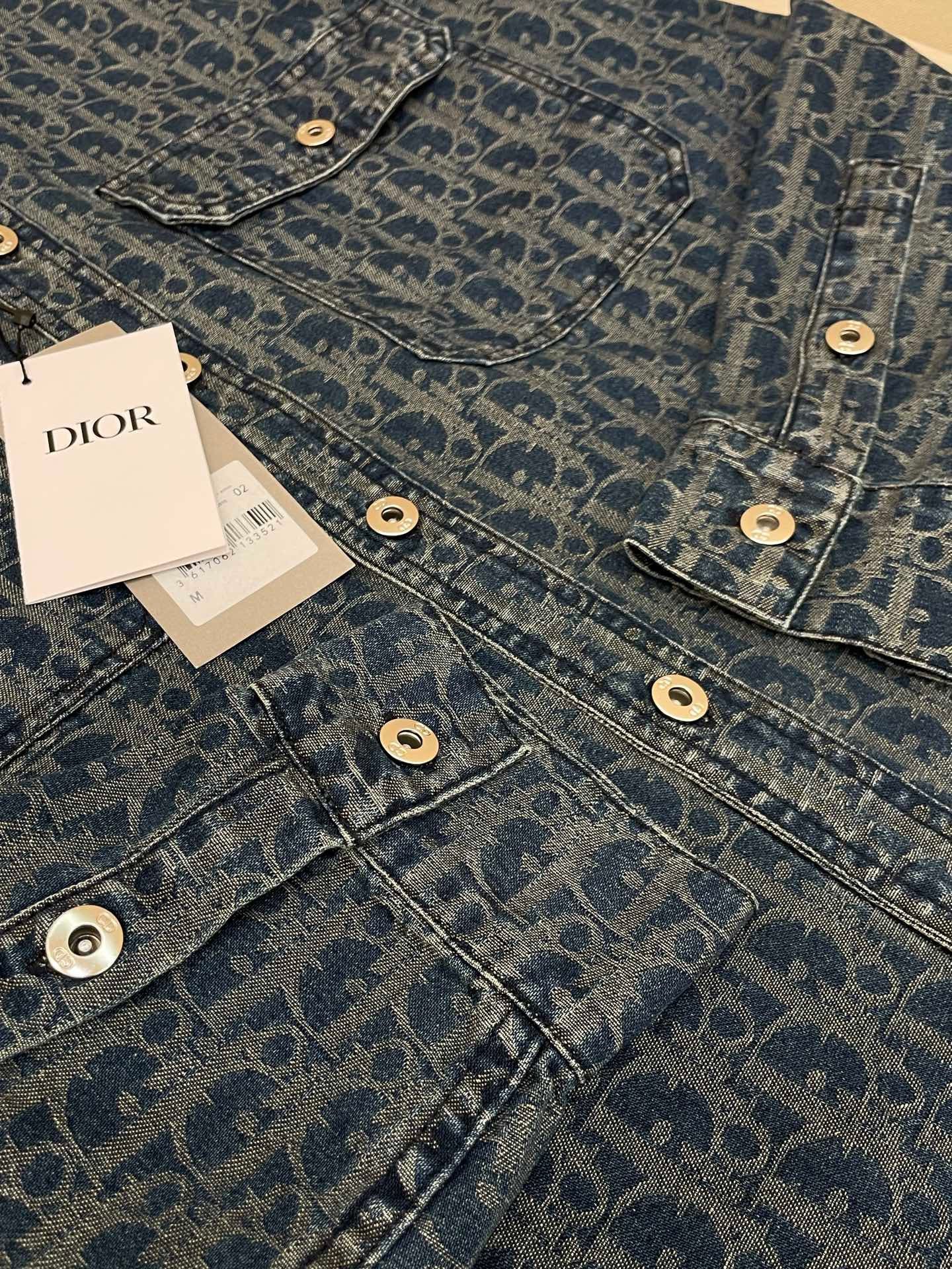 Blue Shirt - FashionHype.xyz