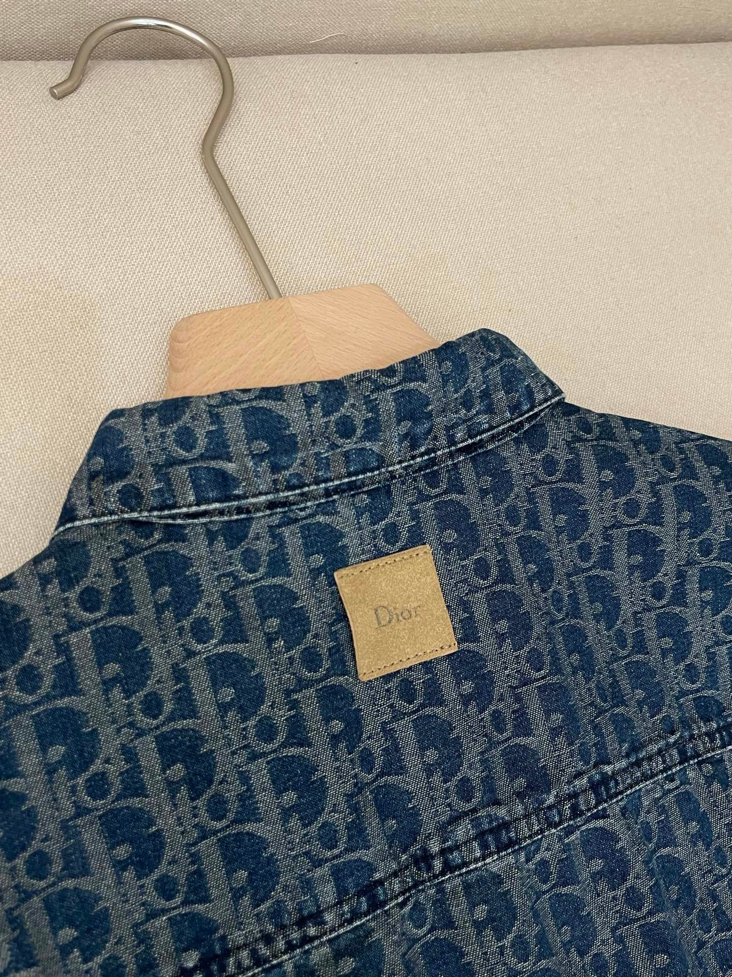 Blue Shirt - FashionHype.xyz