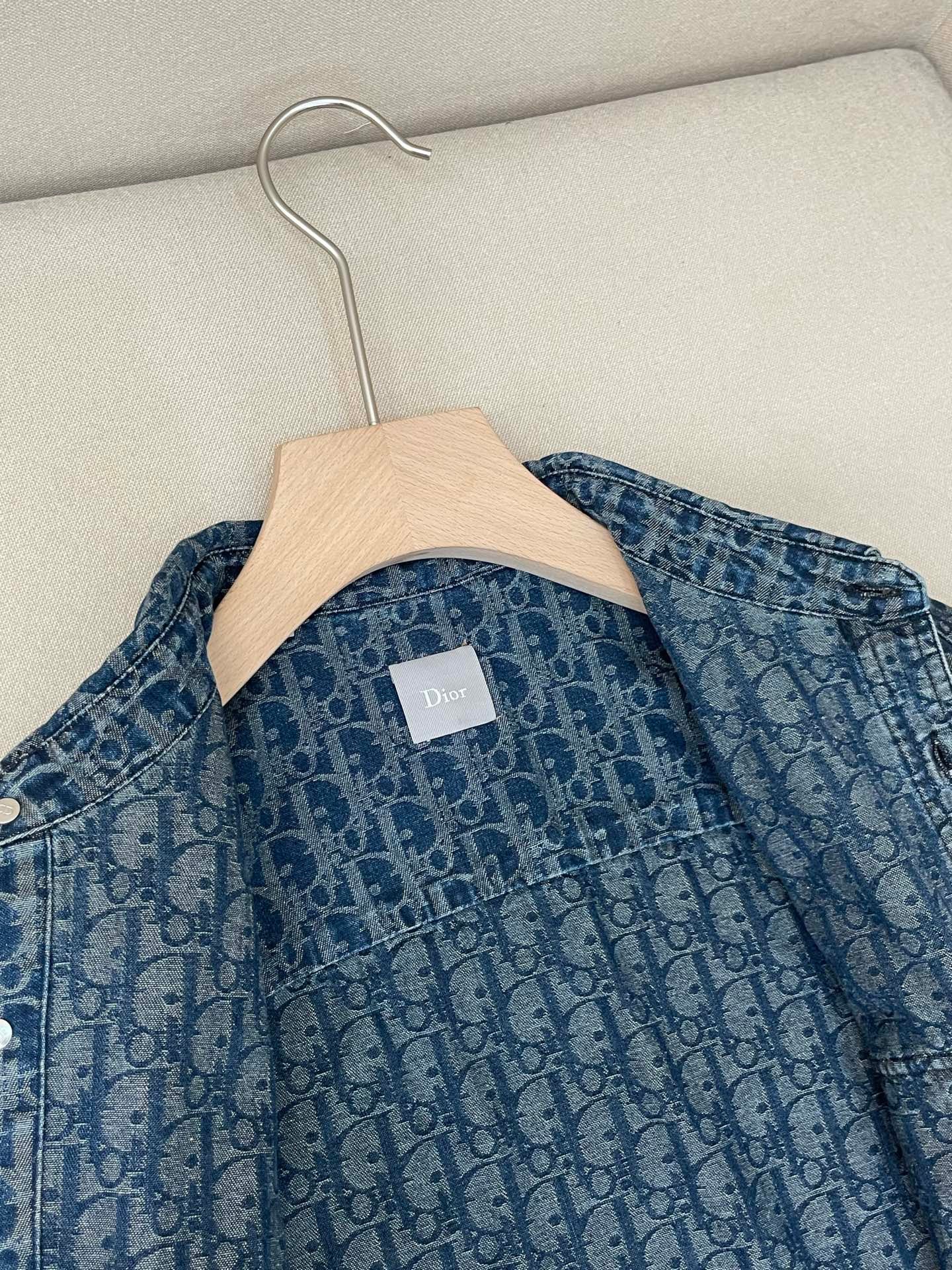 Blue Shirt - FashionHype.xyz