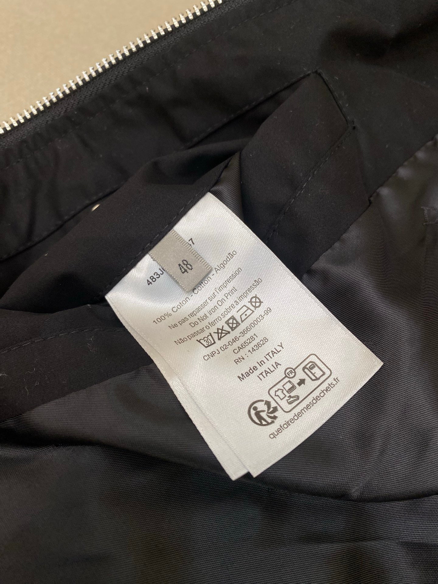 Black Jacket - FashionHype.xyz