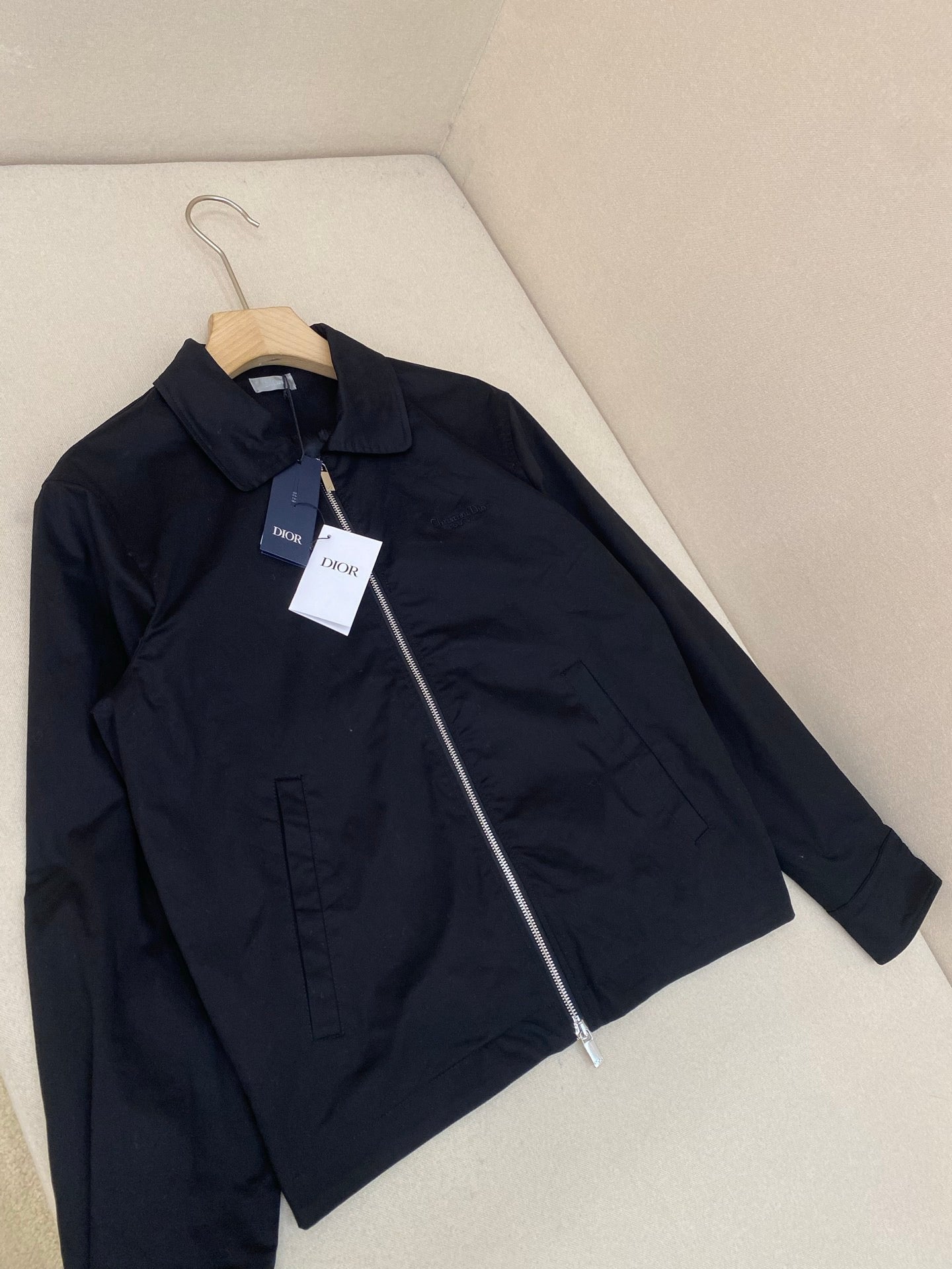 Black Jacket - FashionHype.xyz