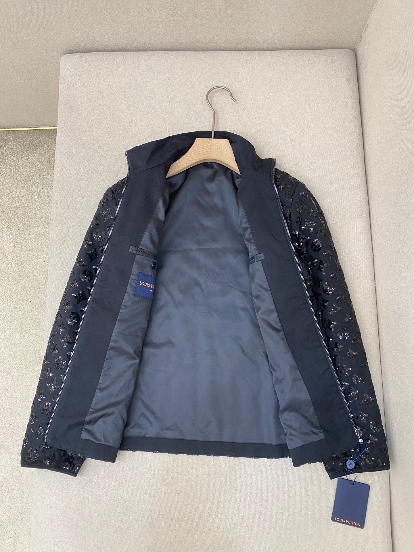 Black Jacket - FashionHype.xyz