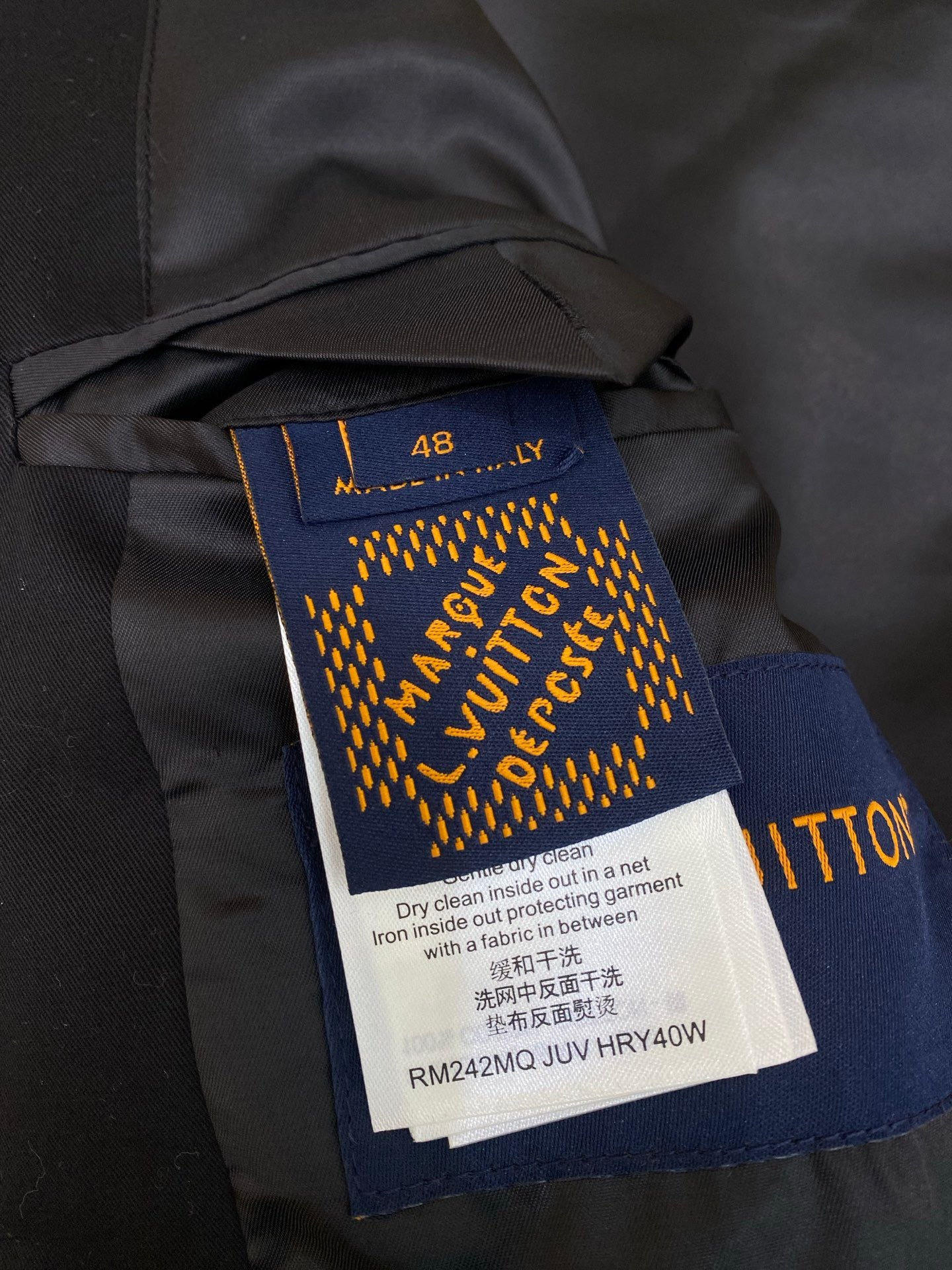 Black Jacket - FashionHype.xyz