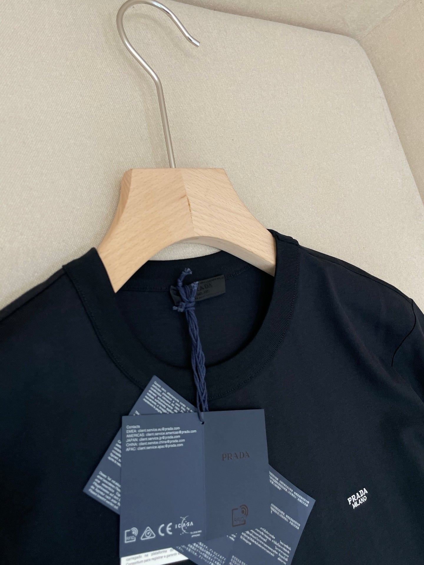 Black and White T-Shirt - FashionHype.xyz