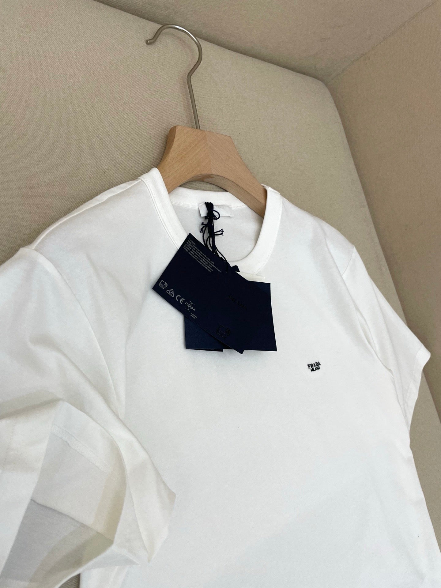 Black and White T-Shirt - FashionHype.xyz
