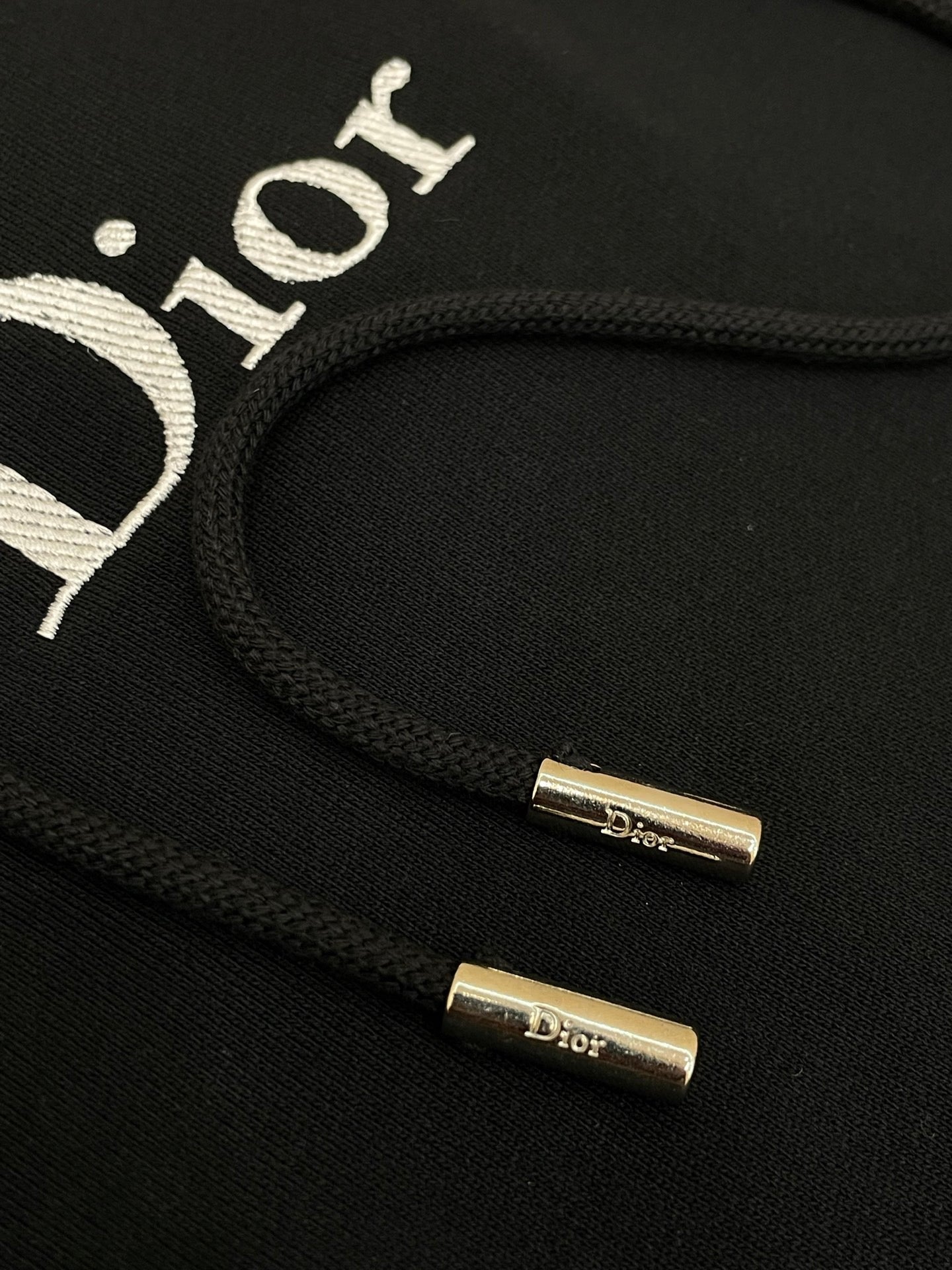 Black Hoodie - FashionHype.xyz