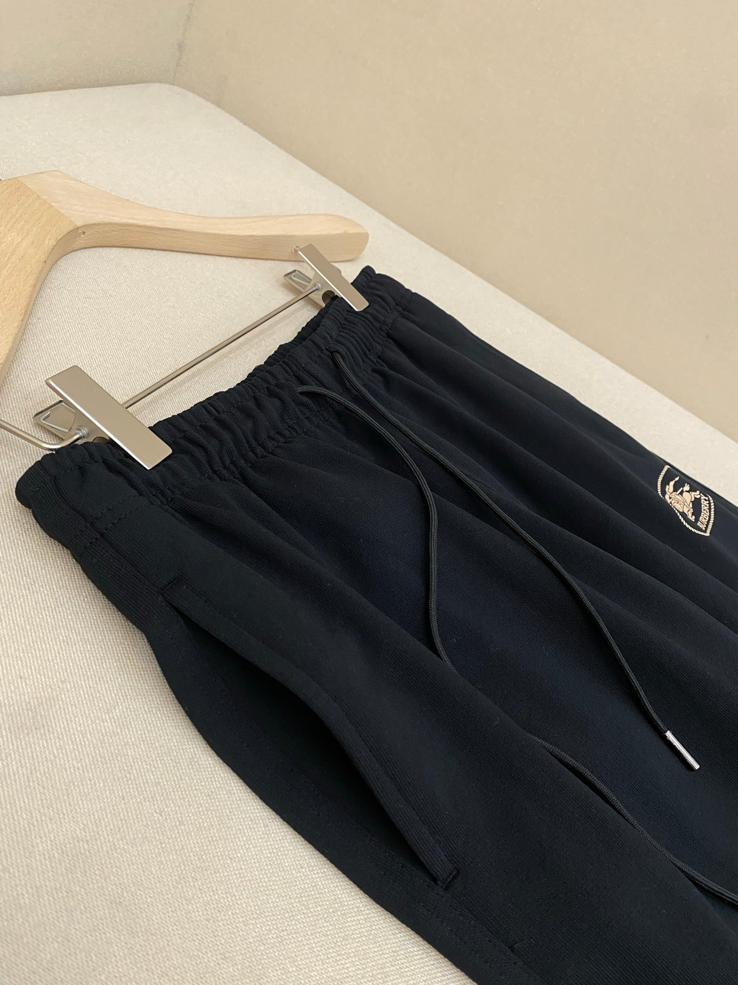 Black Pant - FashionHype.xyz