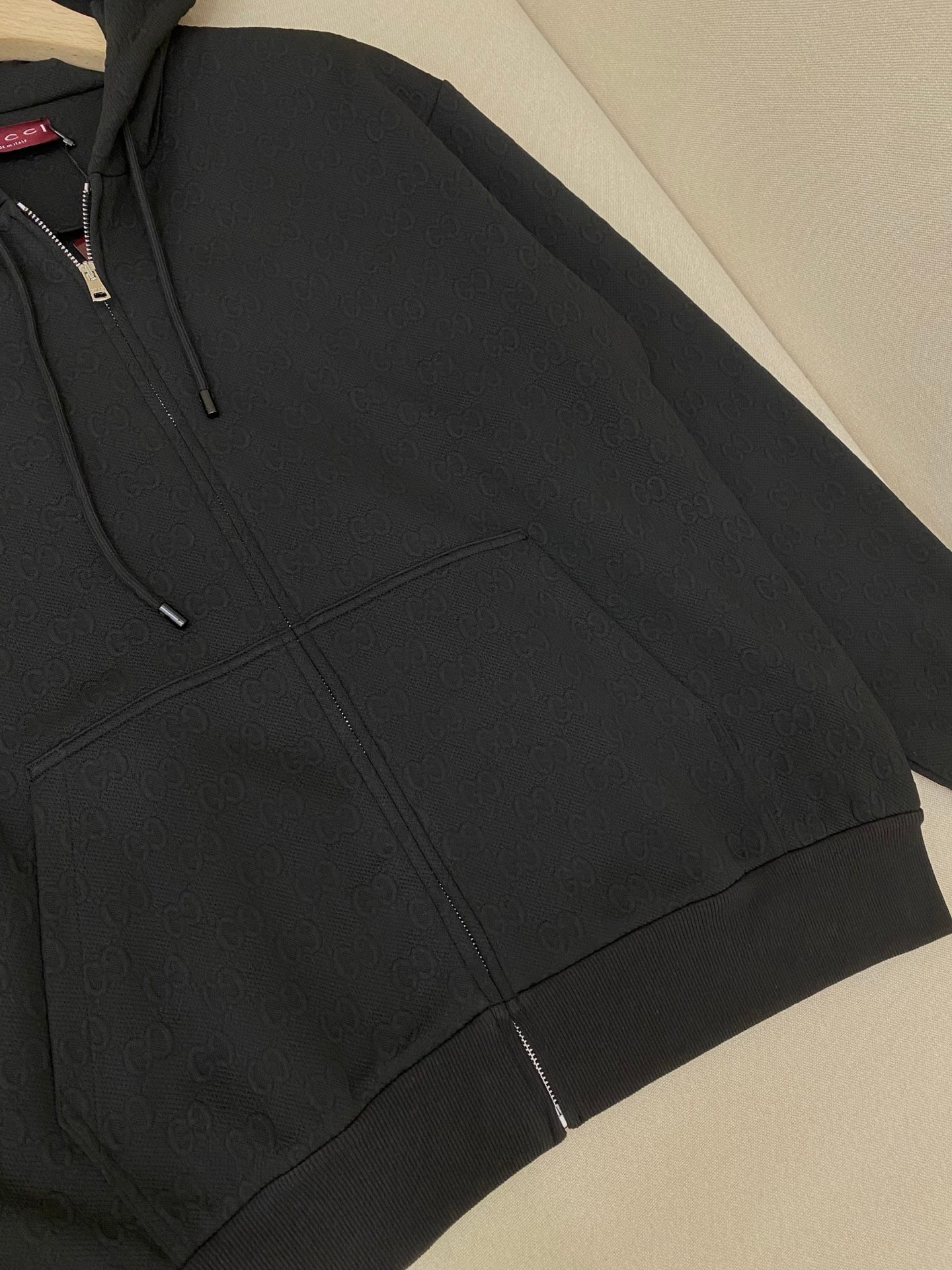 Black Hoodie - FashionHype.xyz