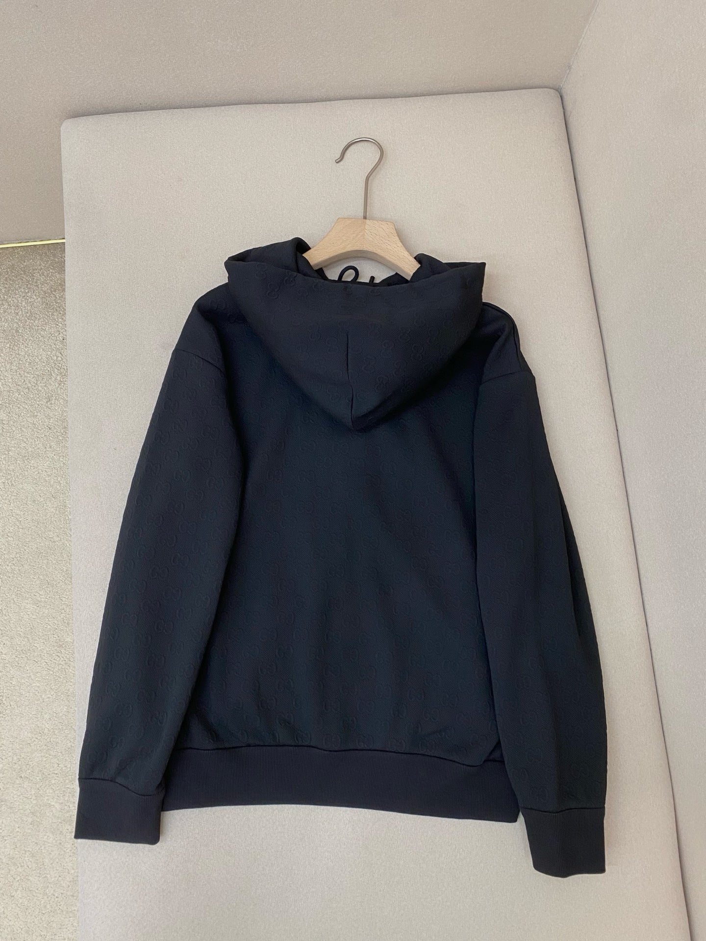 Black Hoodie - FashionHype.xyz