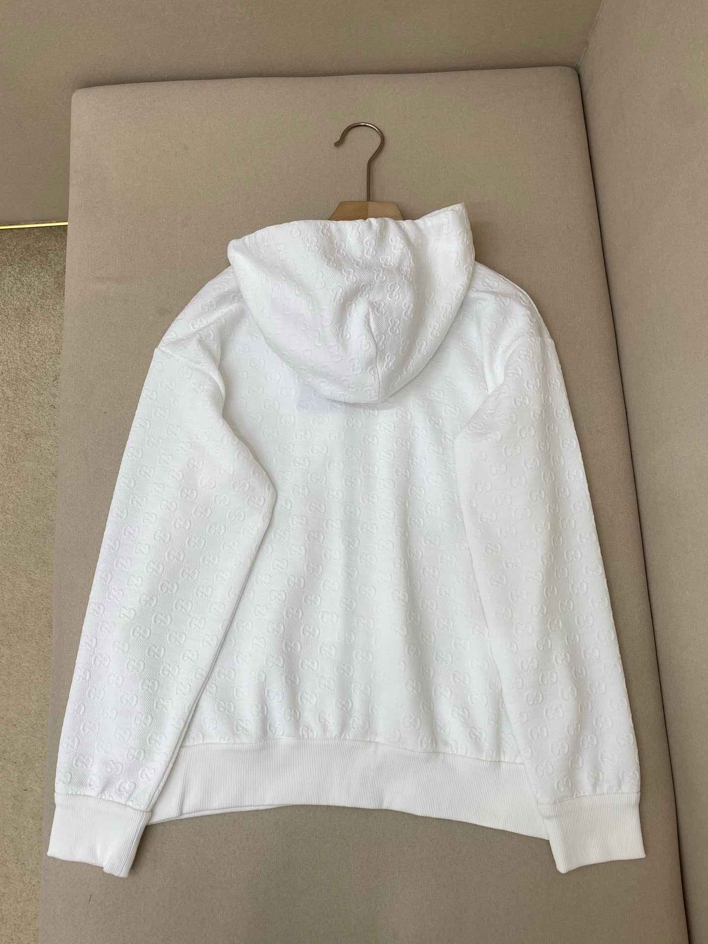 White Hoodie - FashionHype.xyz