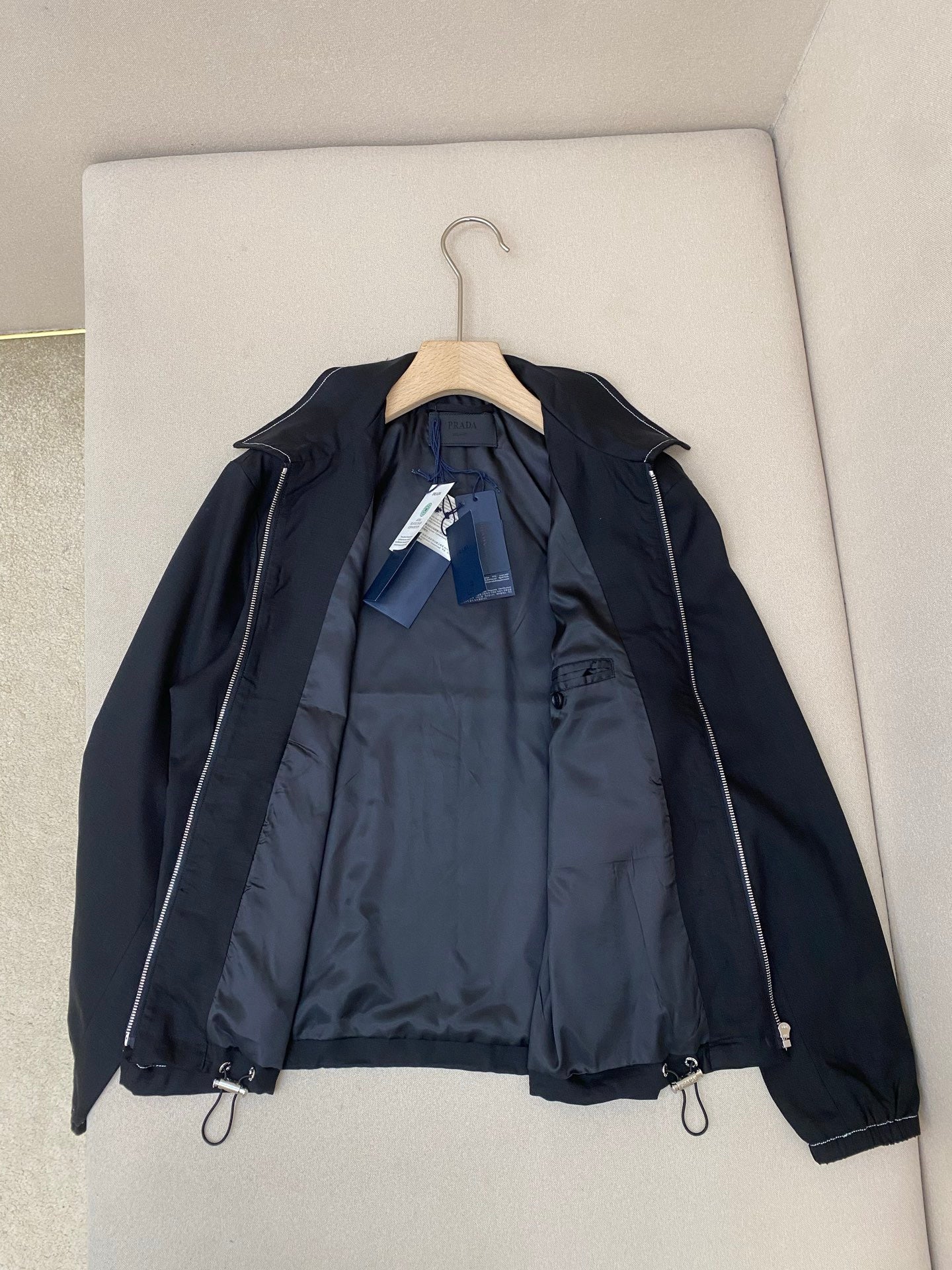 Black Jacket - FashionHype.xyz