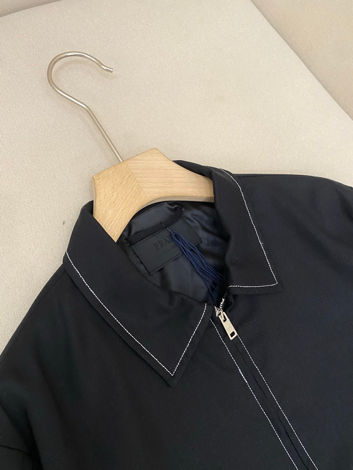 Black Jacket - FashionHype.xyz