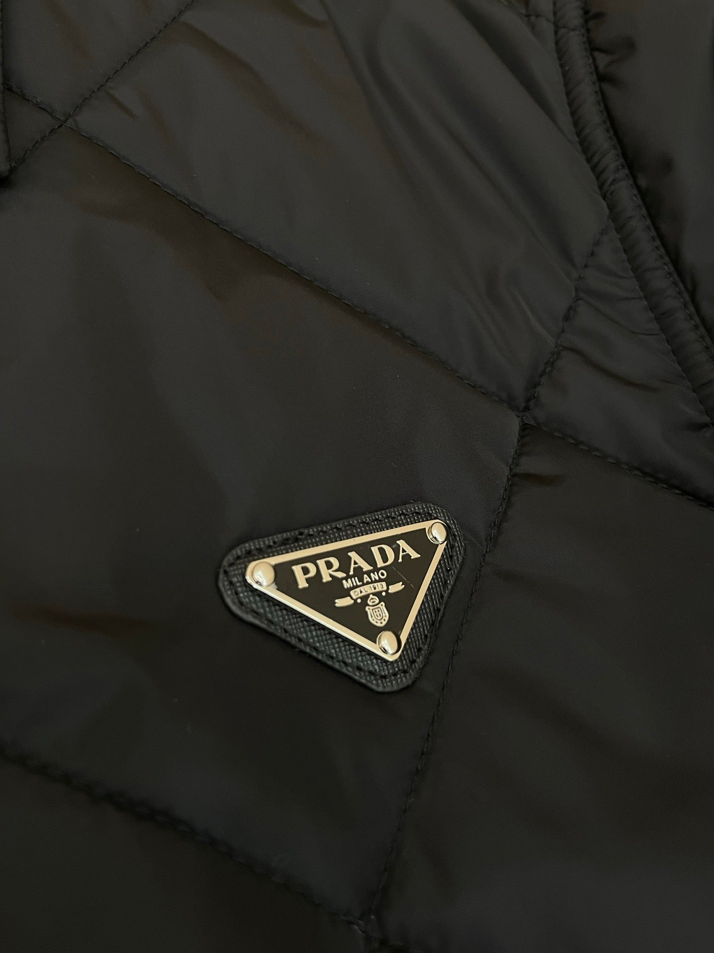 Black Jacket - FashionHype.xyz