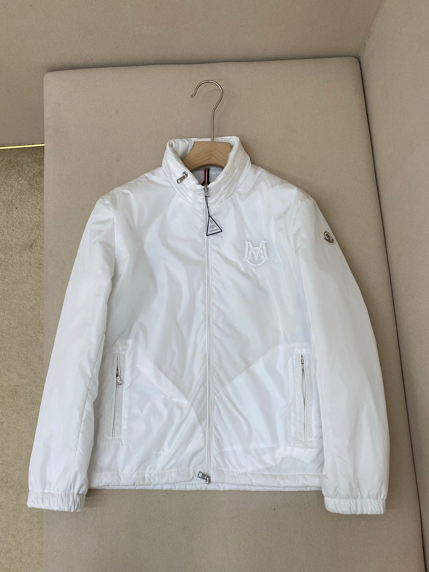 Black and White Jacket - FashionHype.xyz