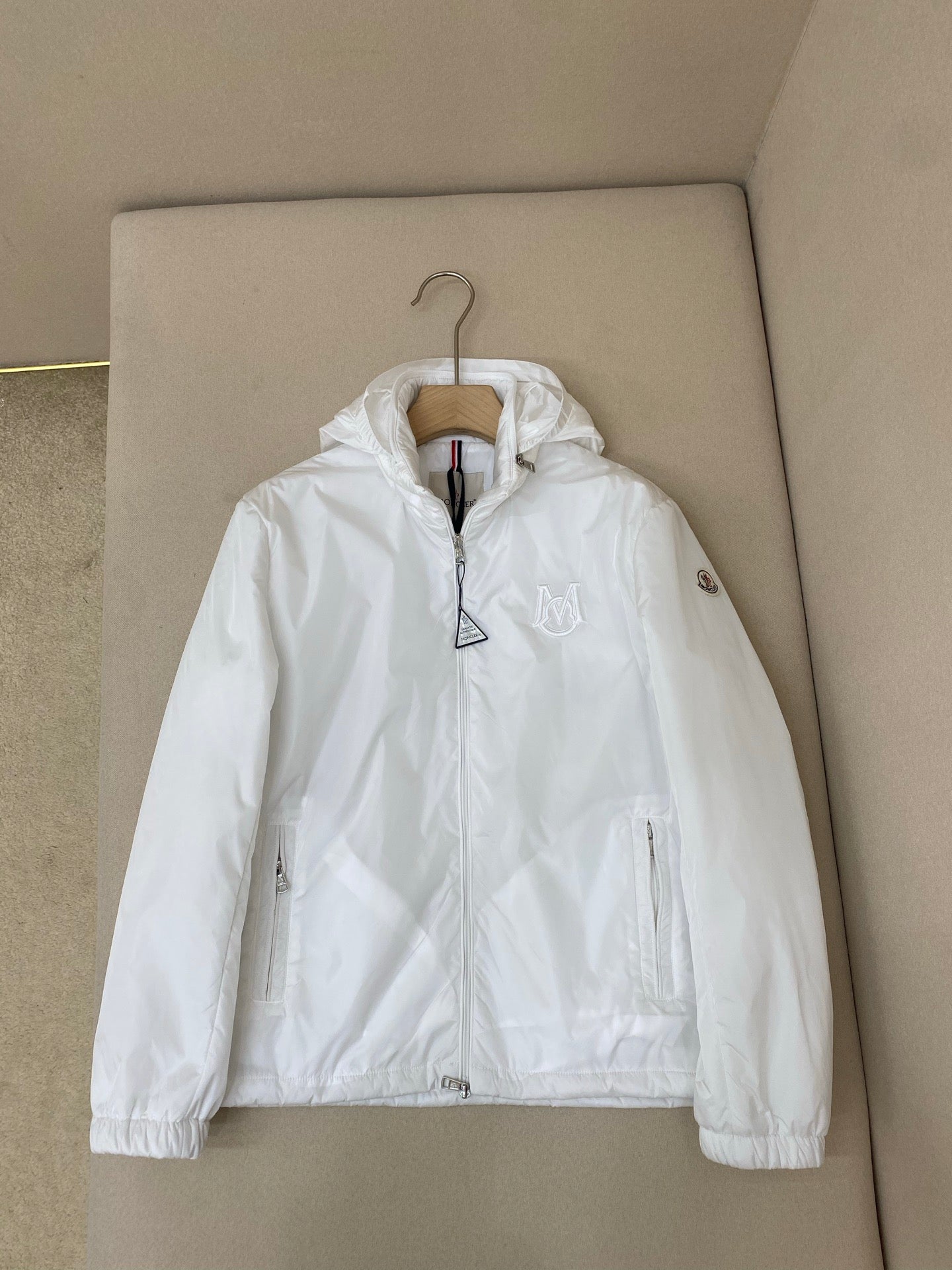 Black and White Jacket - FashionHype.xyz