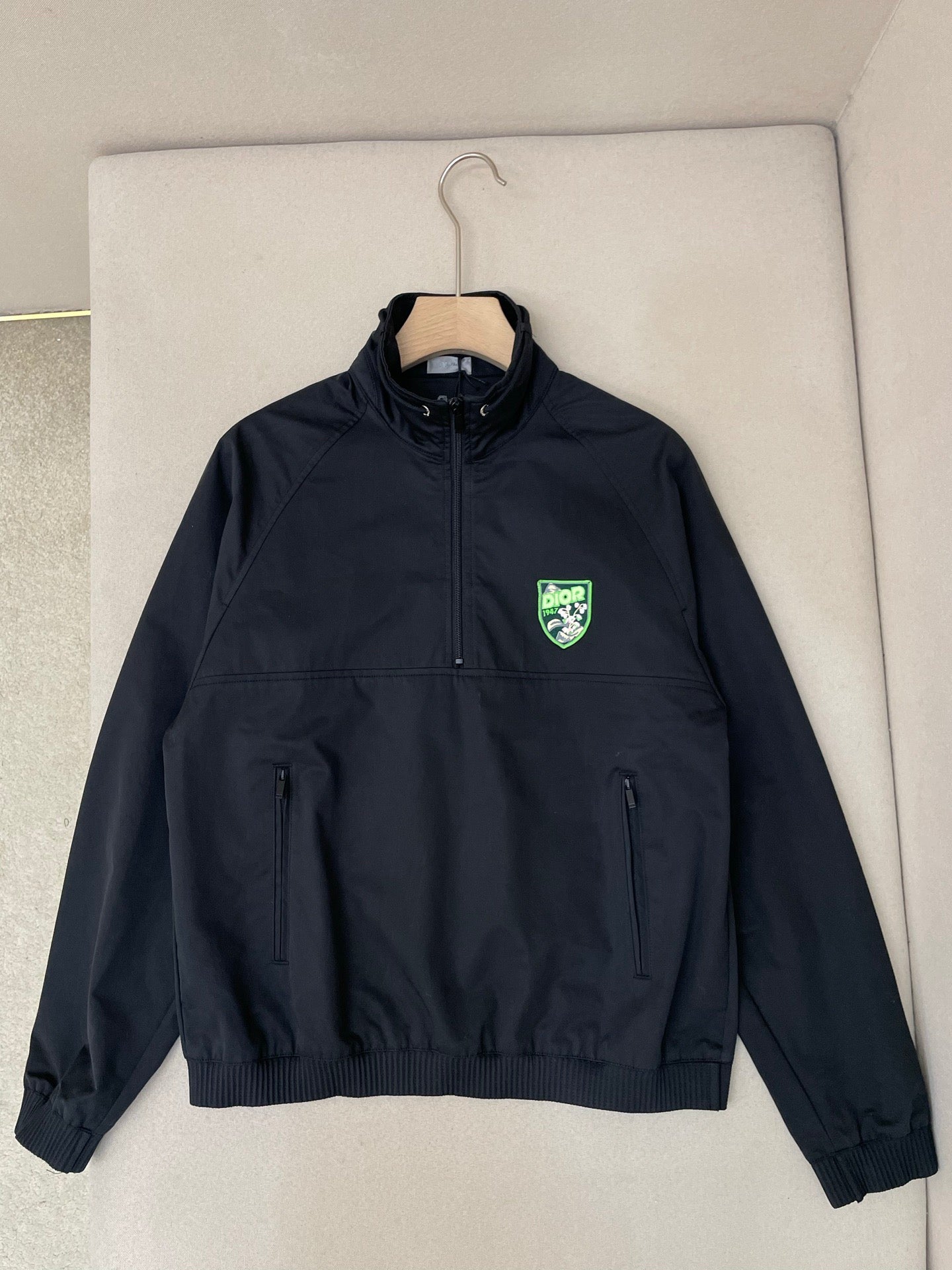 Black Jacket - FashionHype.xyz
