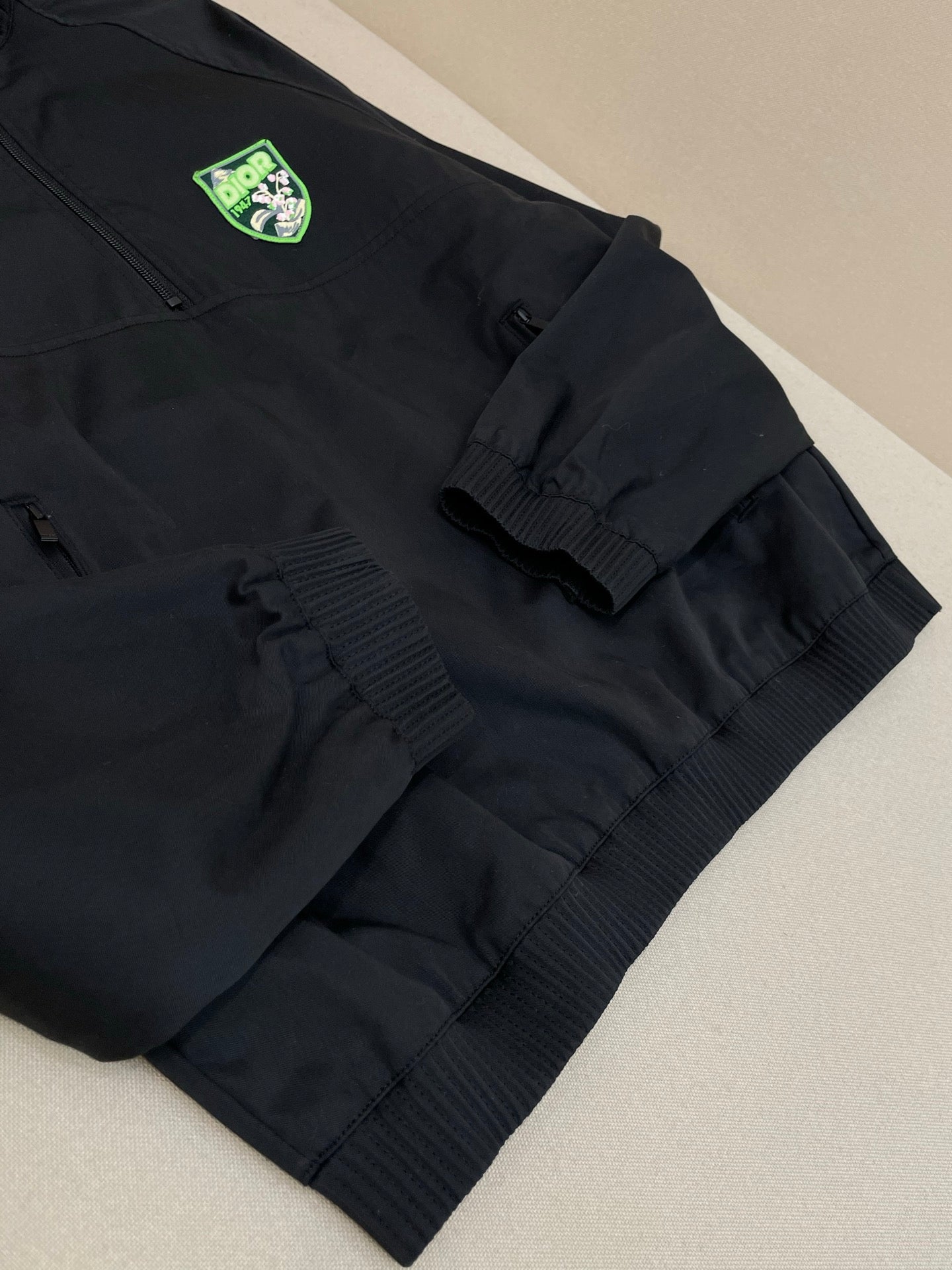 Black Jacket - FashionHype.xyz