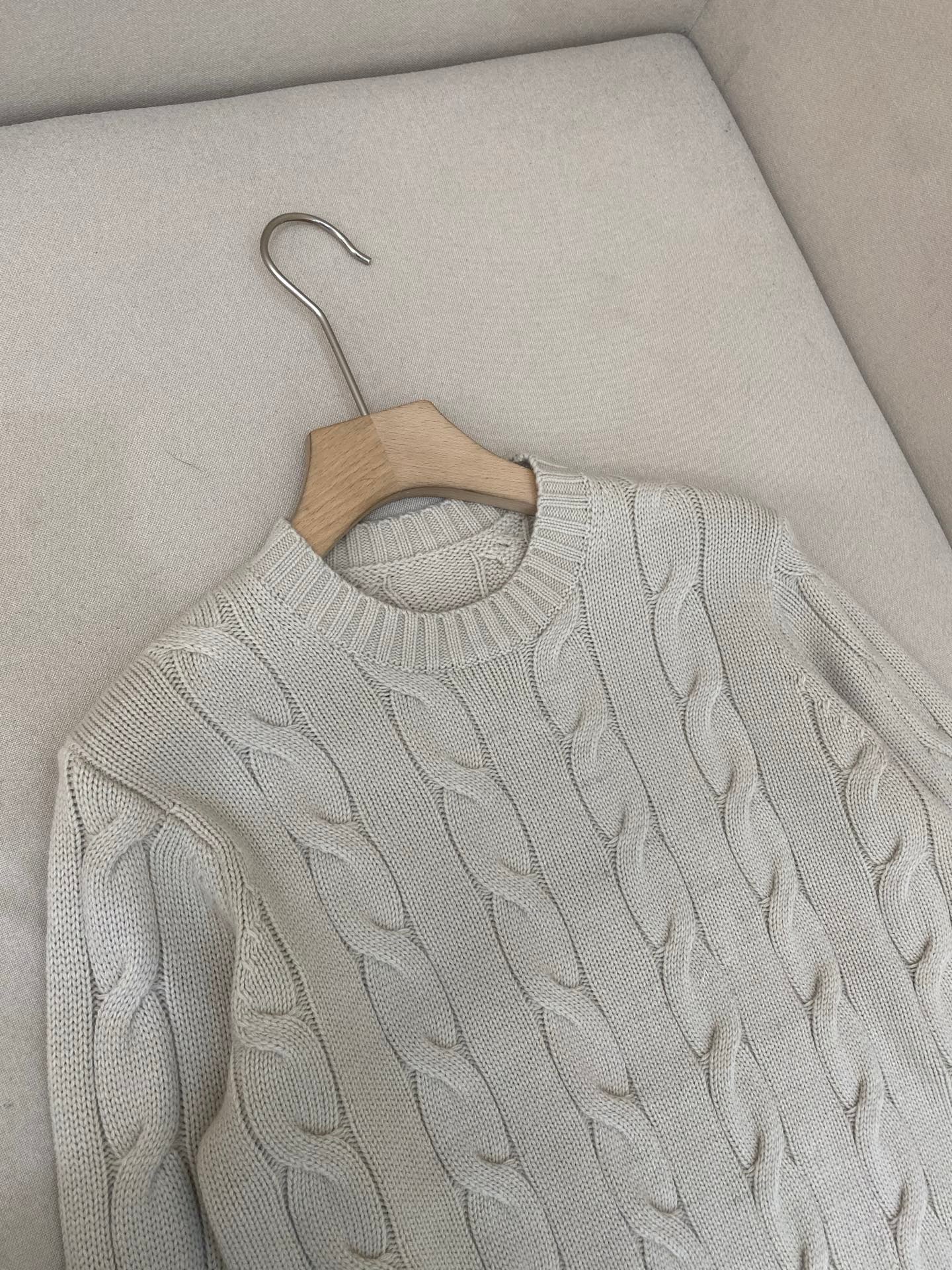 Cream Sweatshirt
