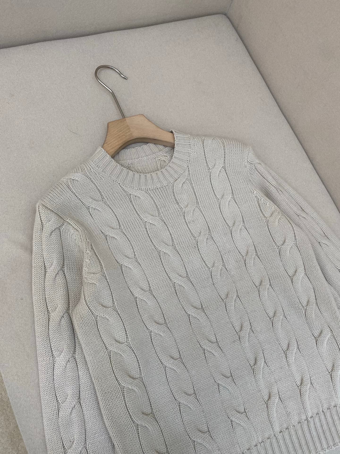 Cream Sweatshirt