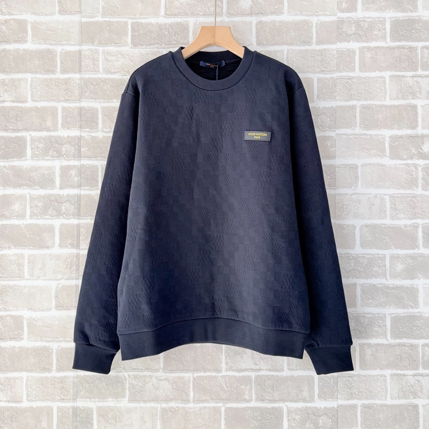 Black Sweatshirt