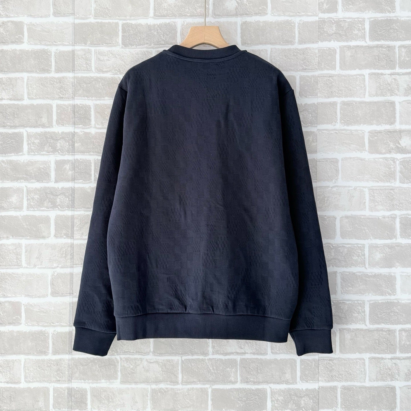 Black Sweatshirt