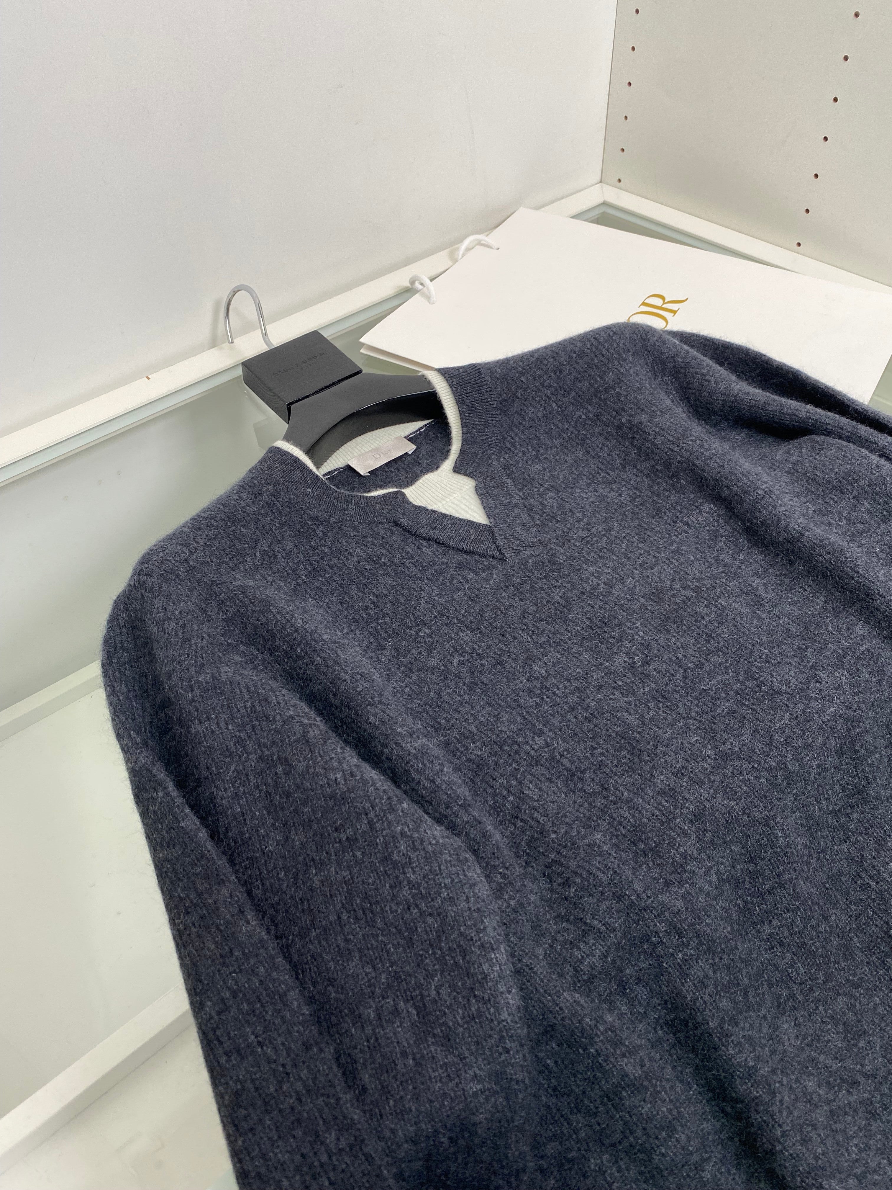 Multi-color Sweatshirt