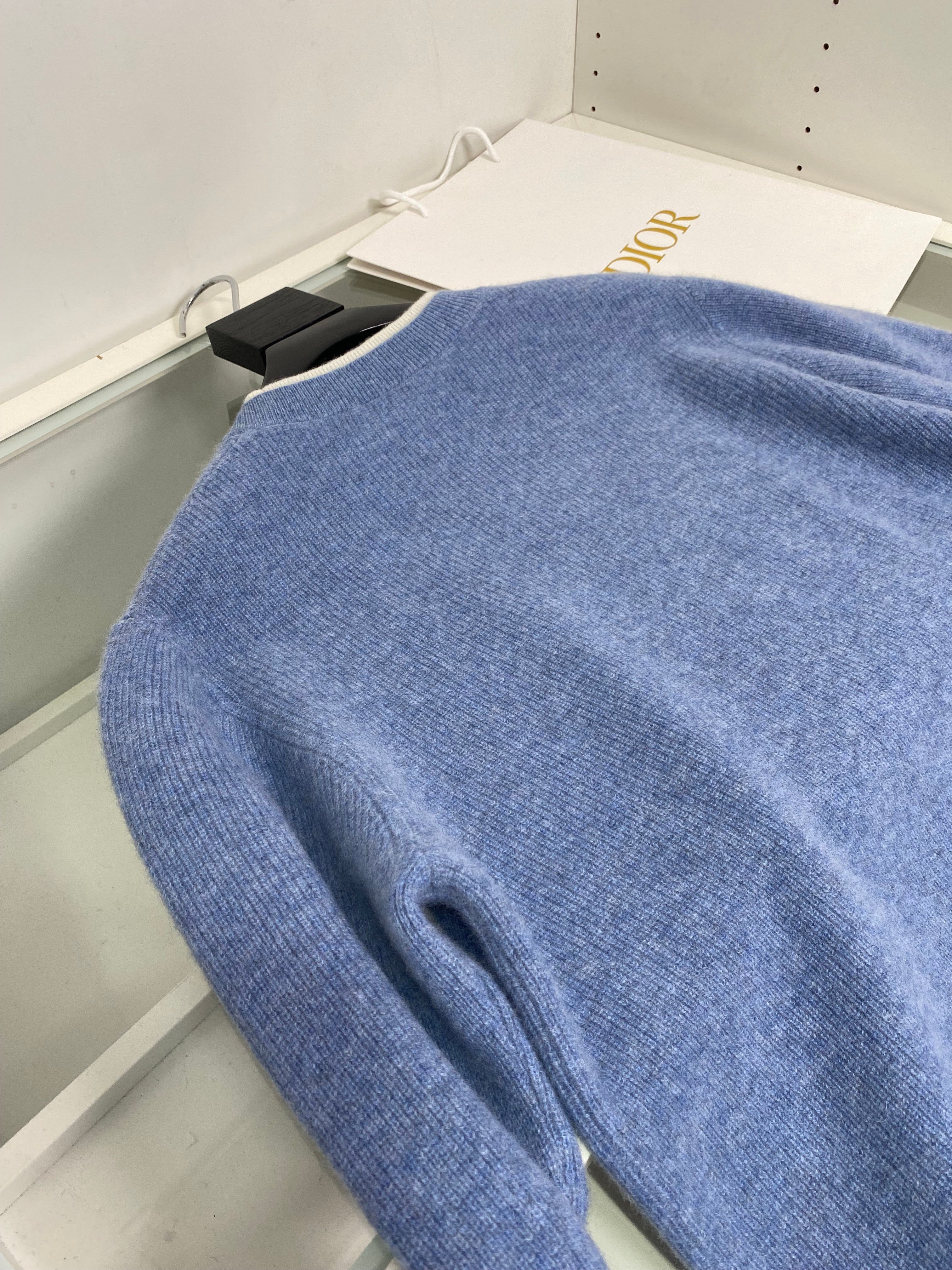 Multi-color Sweatshirt