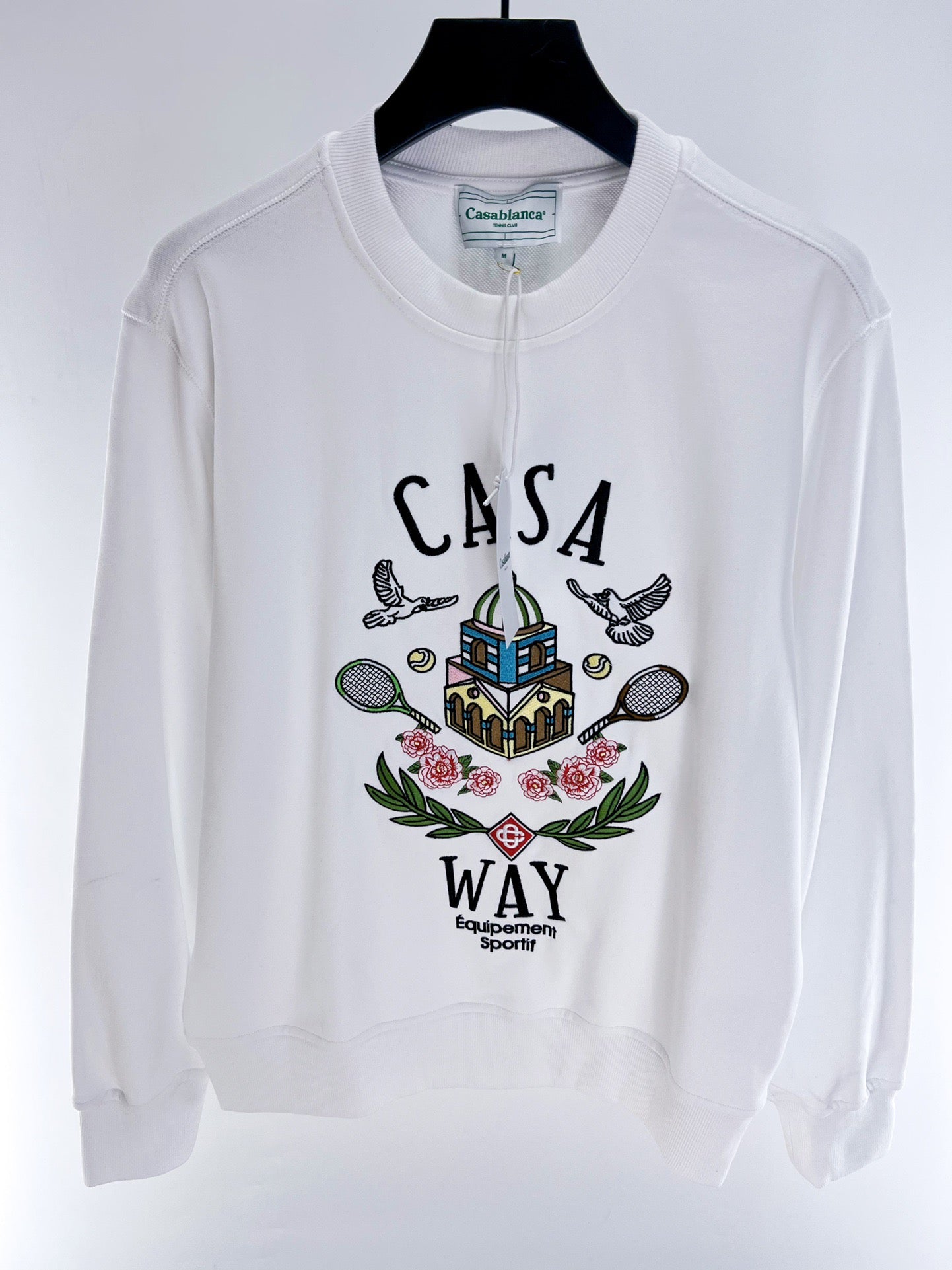 Sudadera blanca y gris