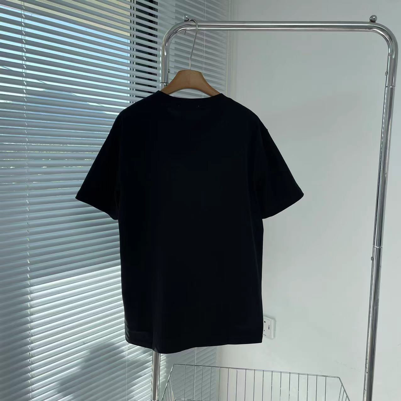 Black and White T-shirt - FashionHype.xyz